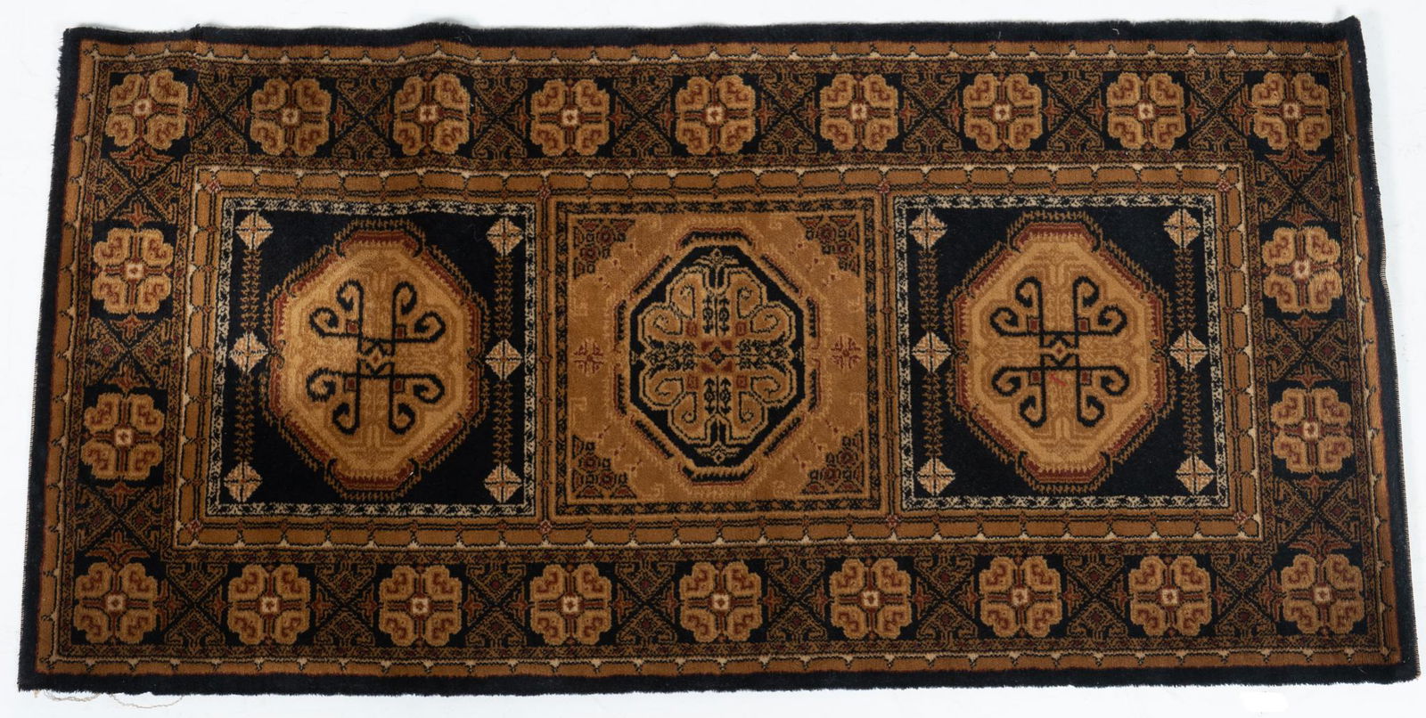 Safavieh Style Estate Rug, 4' 6" x 2' 3": Safavieh style estate rug 4' 6" x 2' 3" We happily provide seamless shipping services on everything we sell. Please email us at shipping@vogtauction.com or call 210-971-5750 for