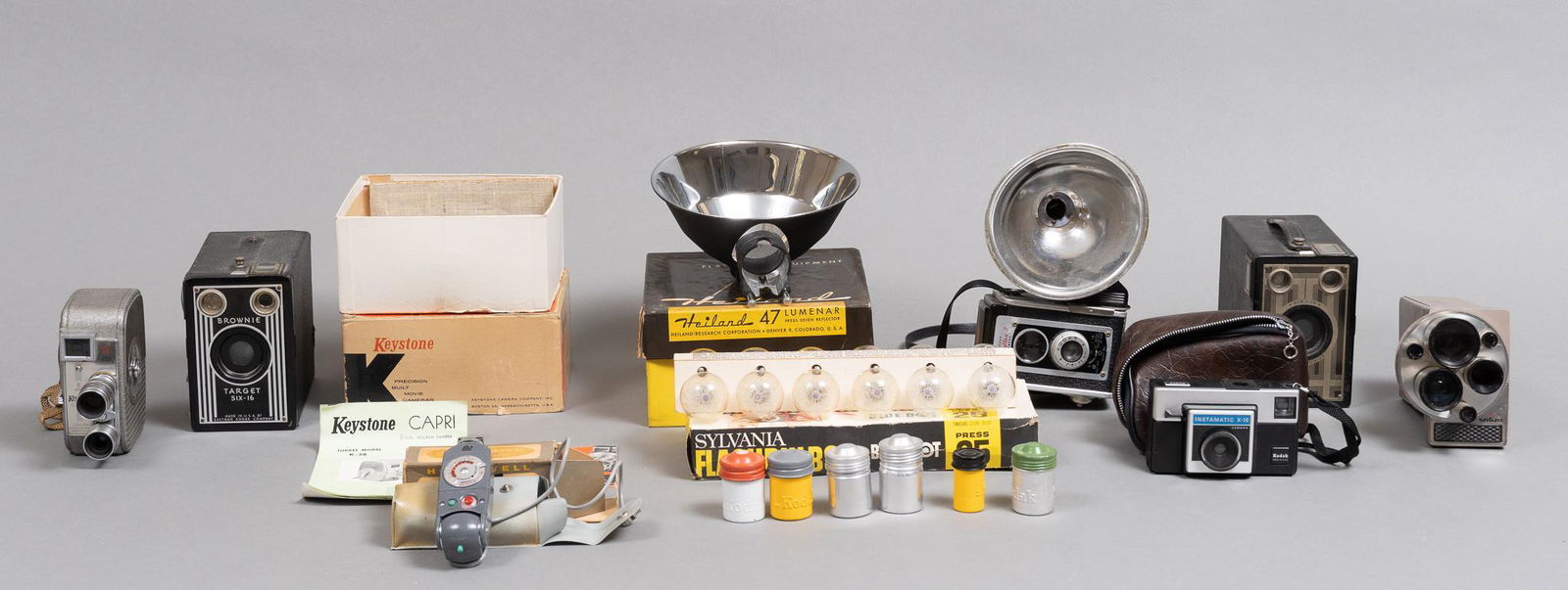 Collection of Vintage Photography Equipment (1 of 12)