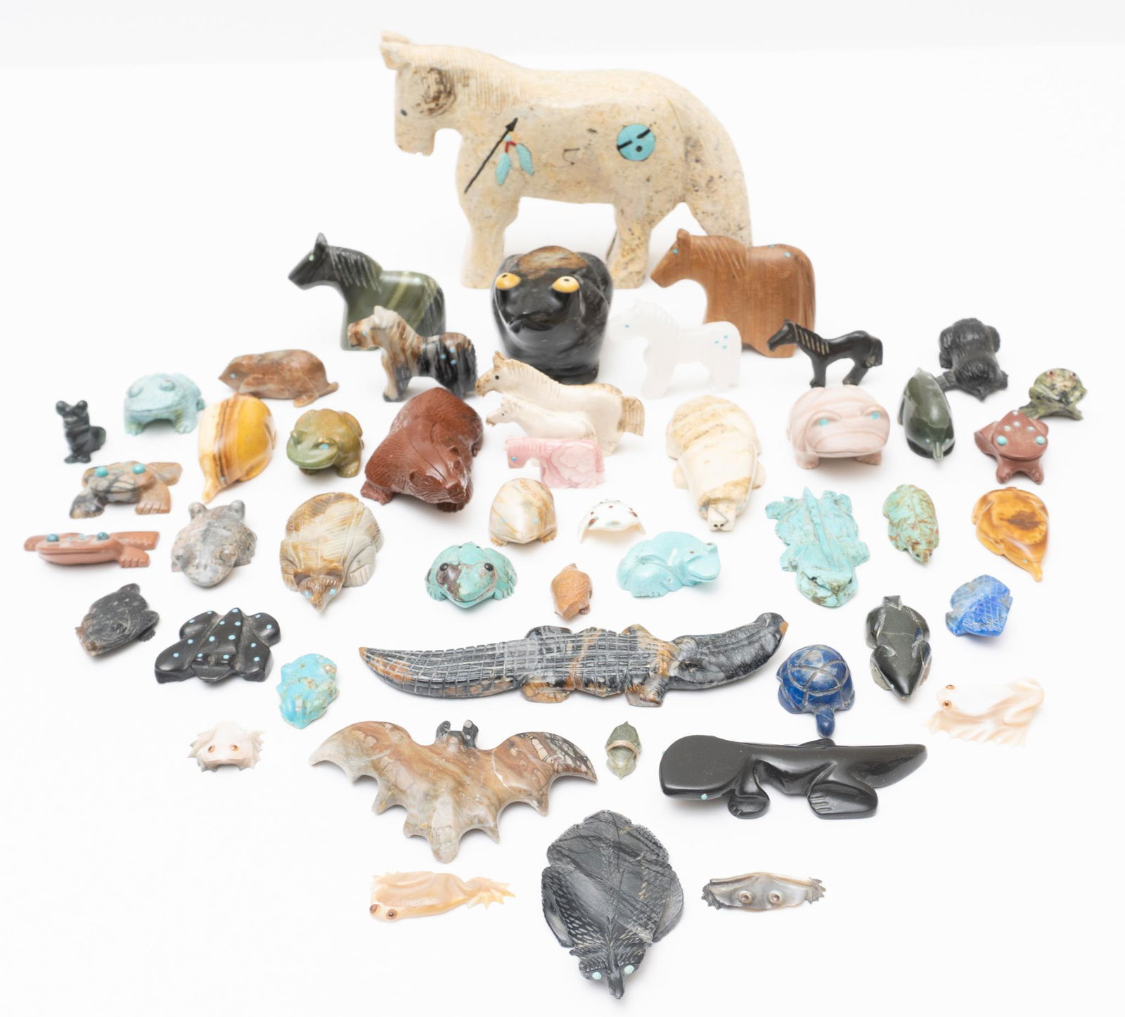 Collection Vintage Native American Fetishes (1 of 10)