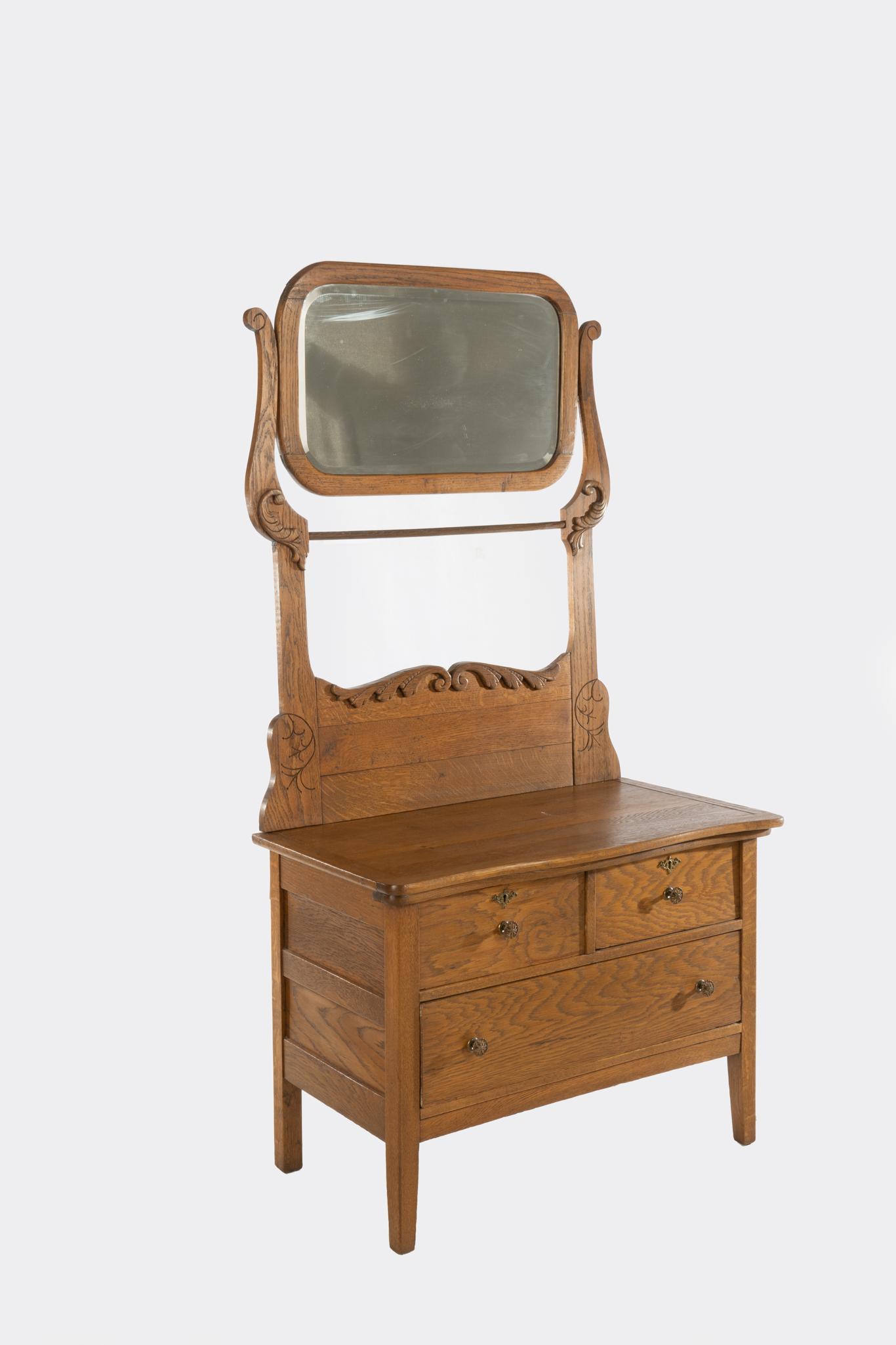 Victorian Tiger Oak Step-Down Washstand (1 of 5)