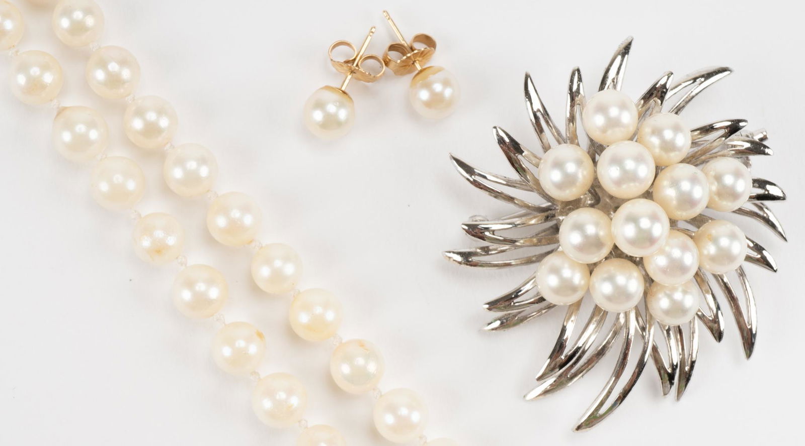 Pearl Necklace and Sterling Silver Pin (1 of 3)