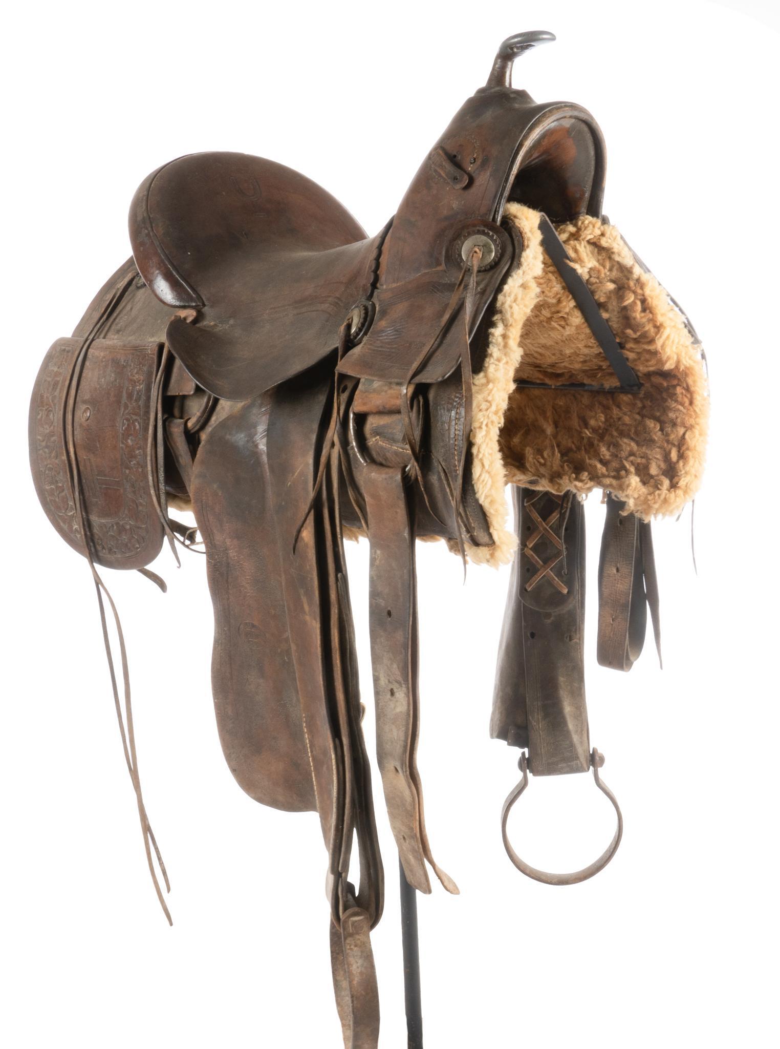Vintage Western Saddle (1 of 7)