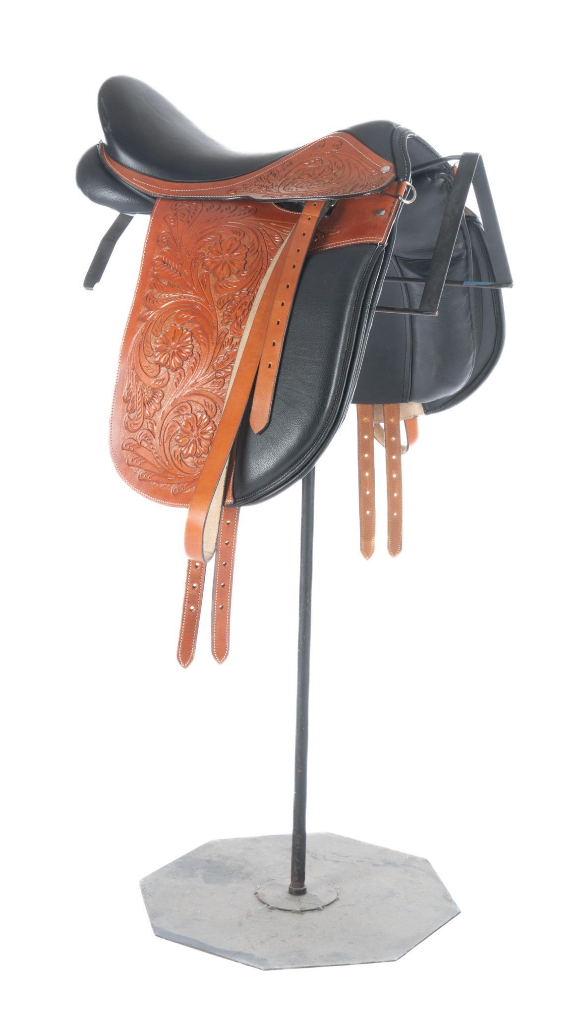 Custom English Saddle (1 of 5)