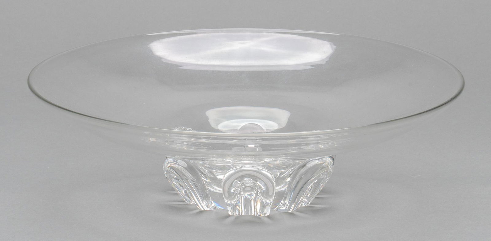 Steuben "Coronet" Crystal Center Bowl (1 of 4)