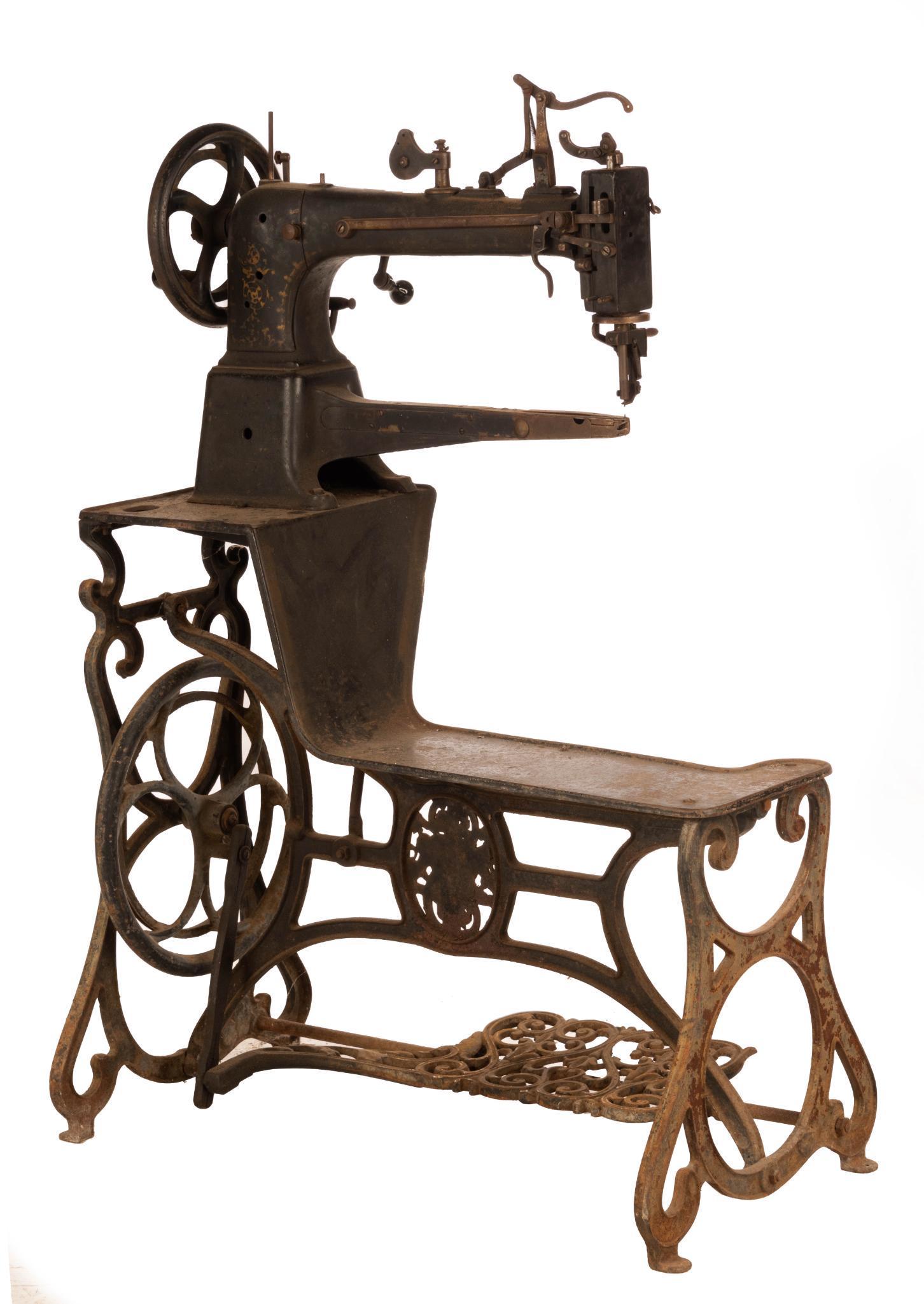 DÃƒÂ¼rkopp Adler Leather Sewing Machine (1 of 7)