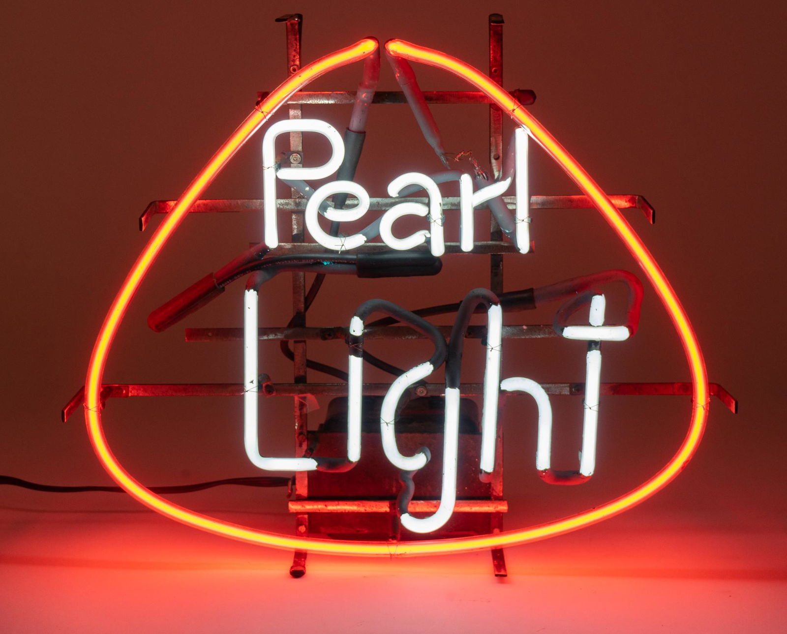 Pearl Brewery Neon Sign (1 of 6)