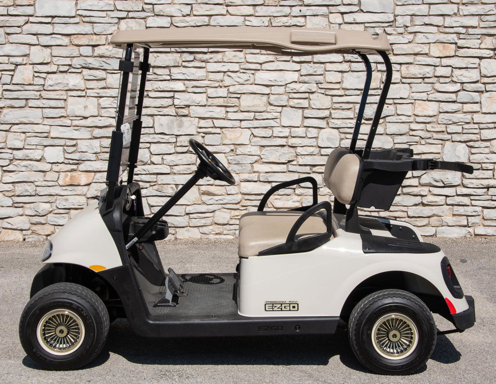 EZ-Go Electric Golf Cart (1 of 9)