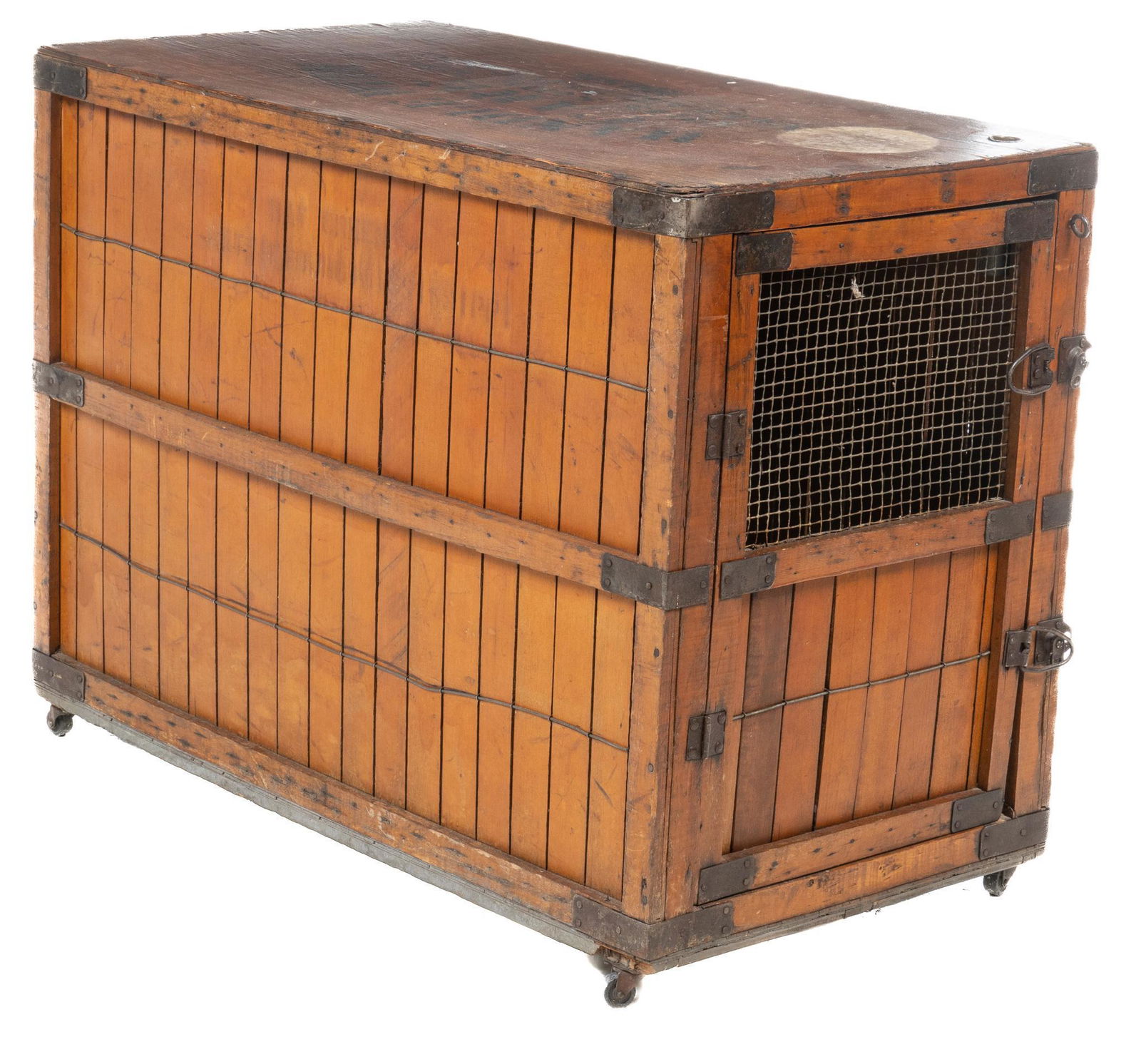 Wood Dog Kennel (1 of 6)