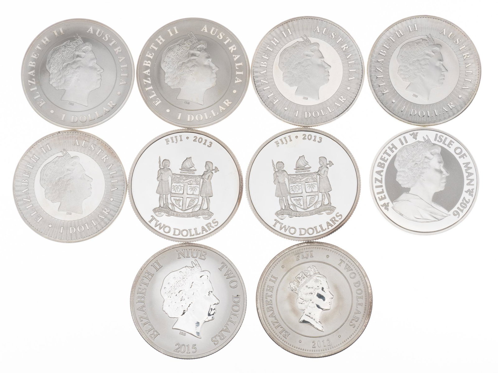 Collection of 10 International Silver Coins: Includes: -5 Australian silver 1oz. coins -4 Fiji silver 1oz. coins -1 Isle of Man 1oz. Coin Provenance: A San Antonio, Texas estate Nationwide in-house shipping is available on this item. Please emai