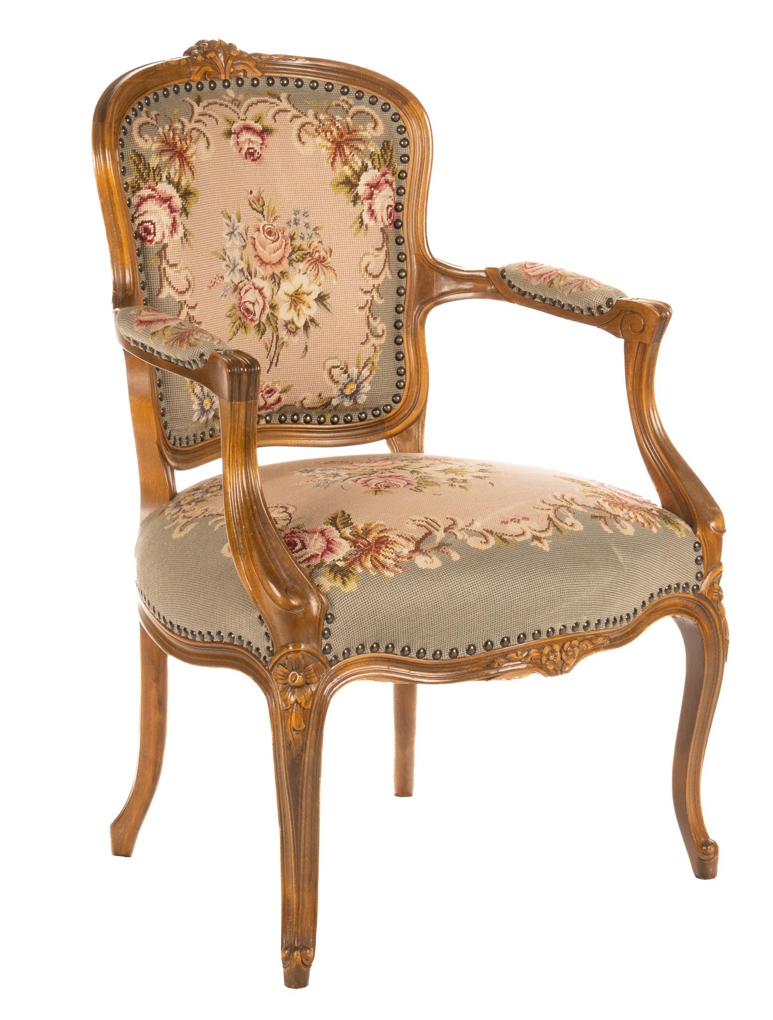 Fauteuil Chair (1 of 4)