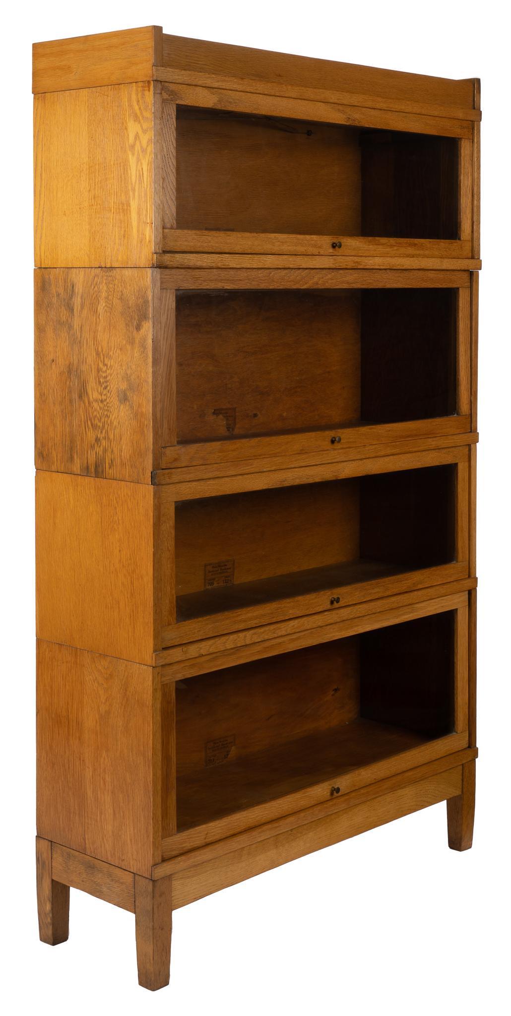 Globe-Wernicke Barrister Bookcase (1 of 6)