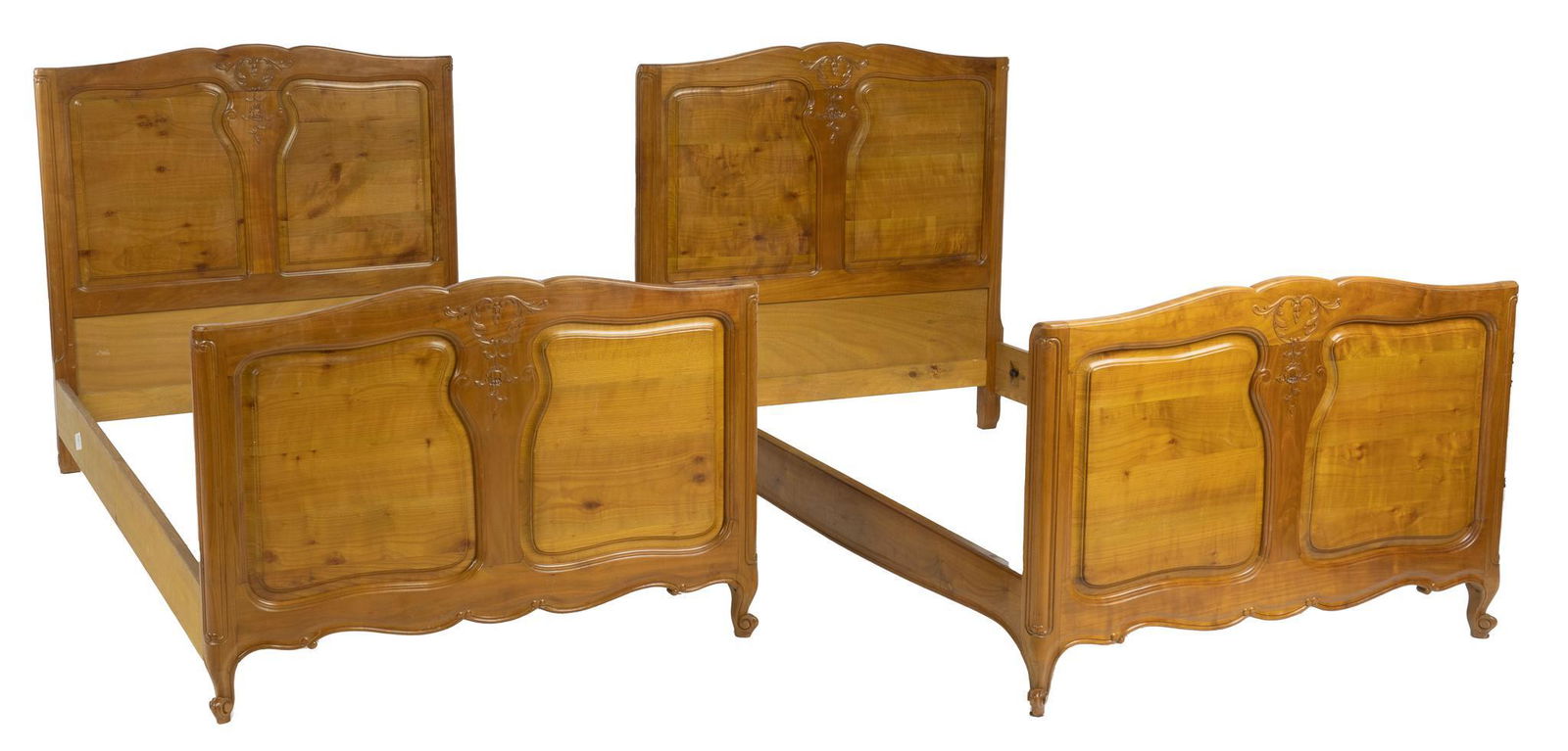 Pair of Rocaille Style Beds (1 of 4)