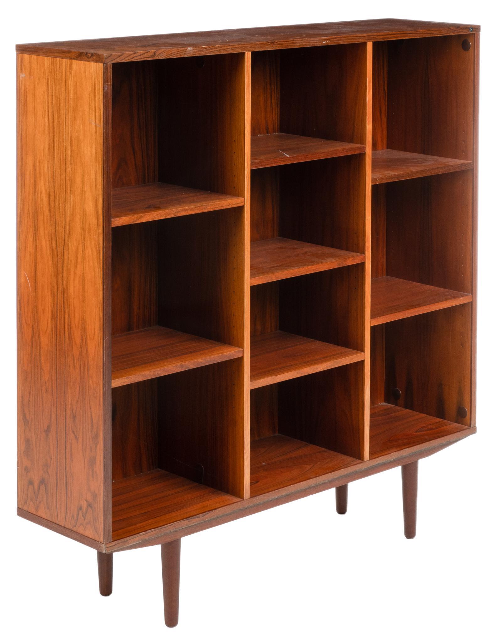 Nipu Super Top (DK) Mid-Century Bookcase (1 of 5)