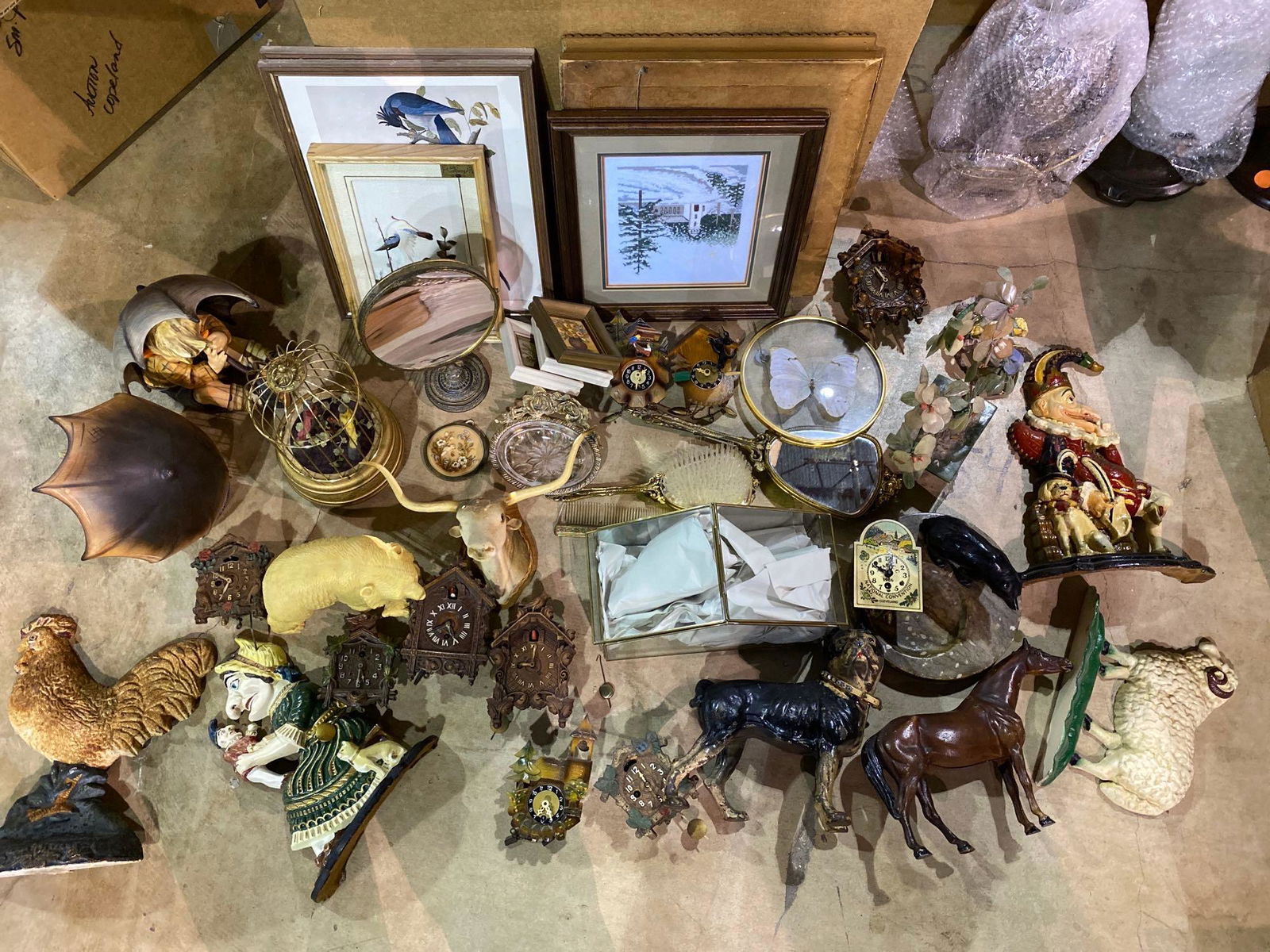 Collection of Decorative Objects and Vanity Set (1 of 1)