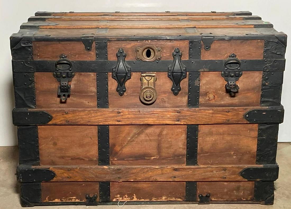 Banded Blanket Chest (1 of 1)