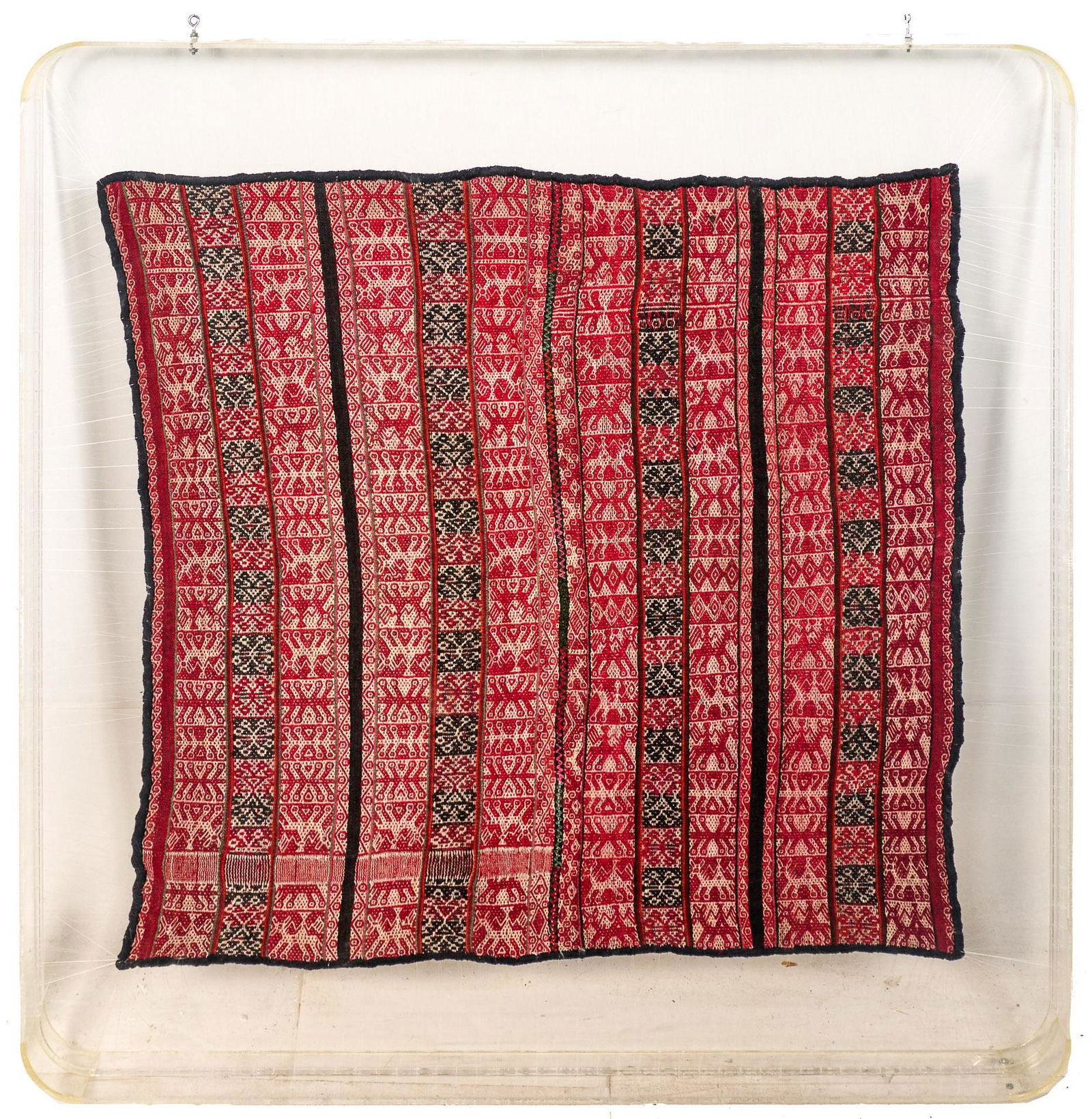 Handwoven Serape Blanket in Display (1 of 3)