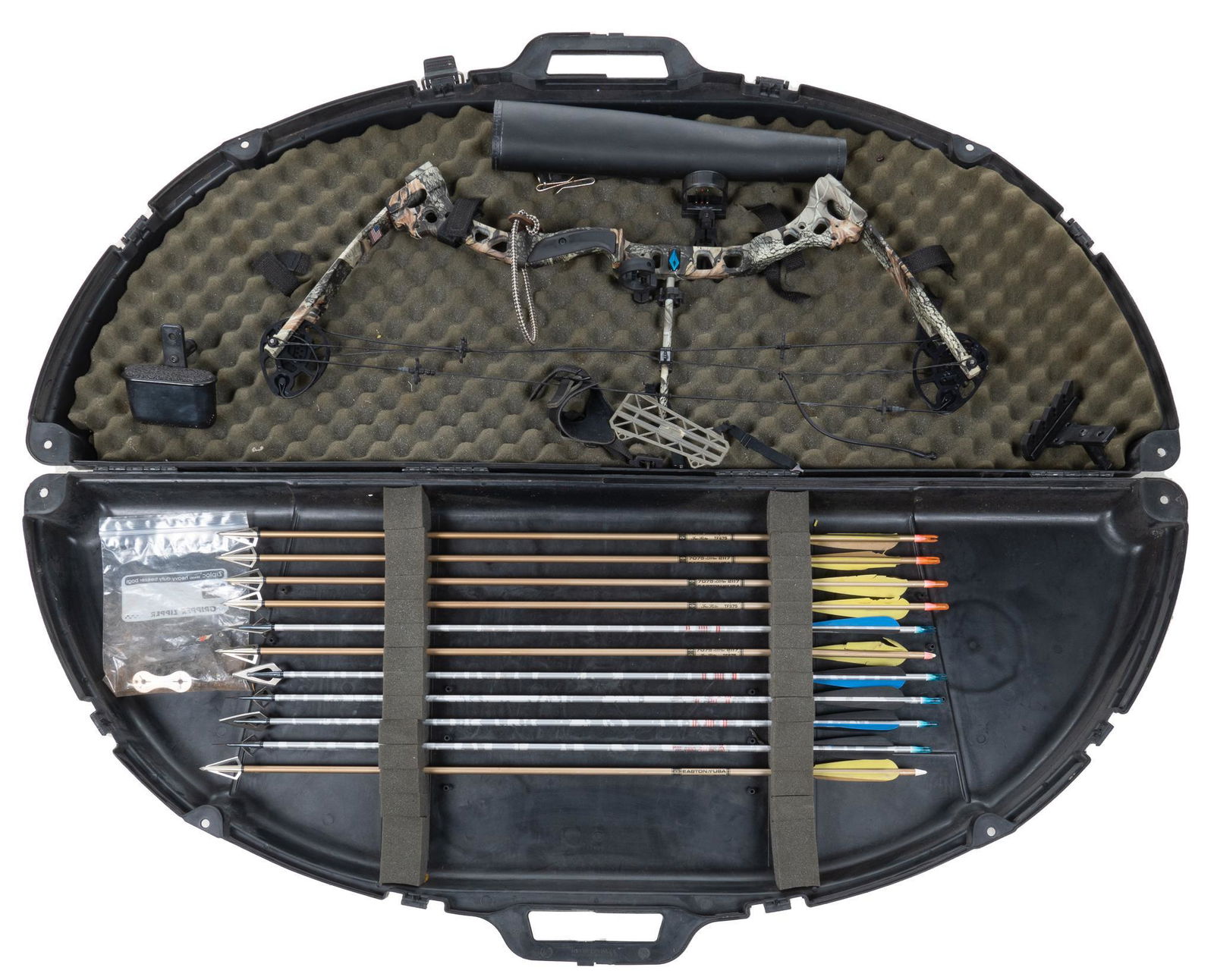 Diamond Archery Compound Bow with Case (1 of 5)