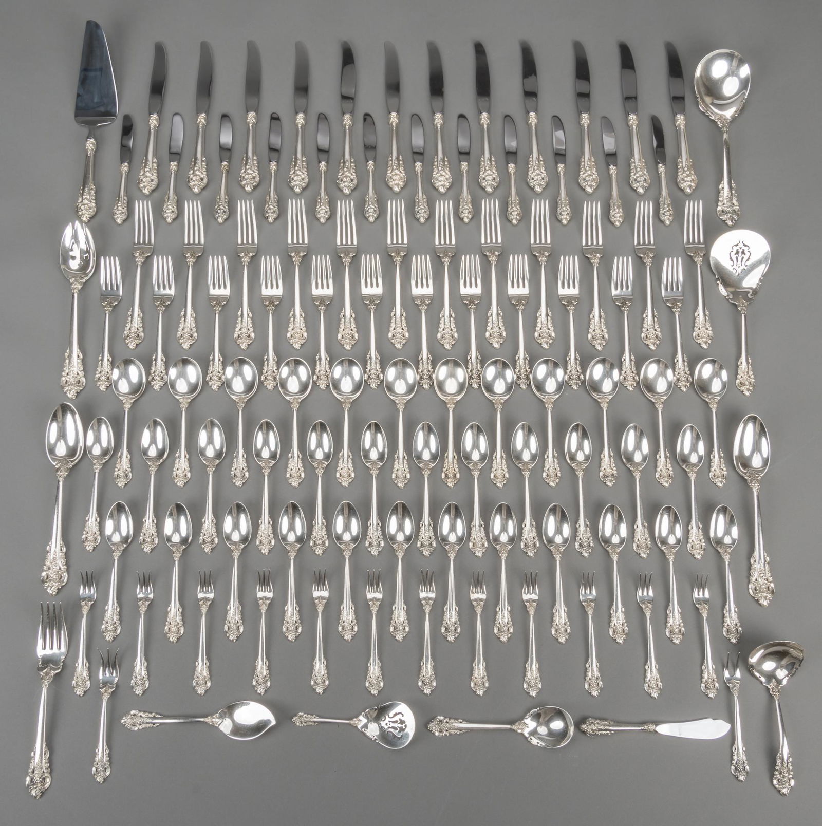 100pc Wallace Grande Baroque Flatware (1 of 8)