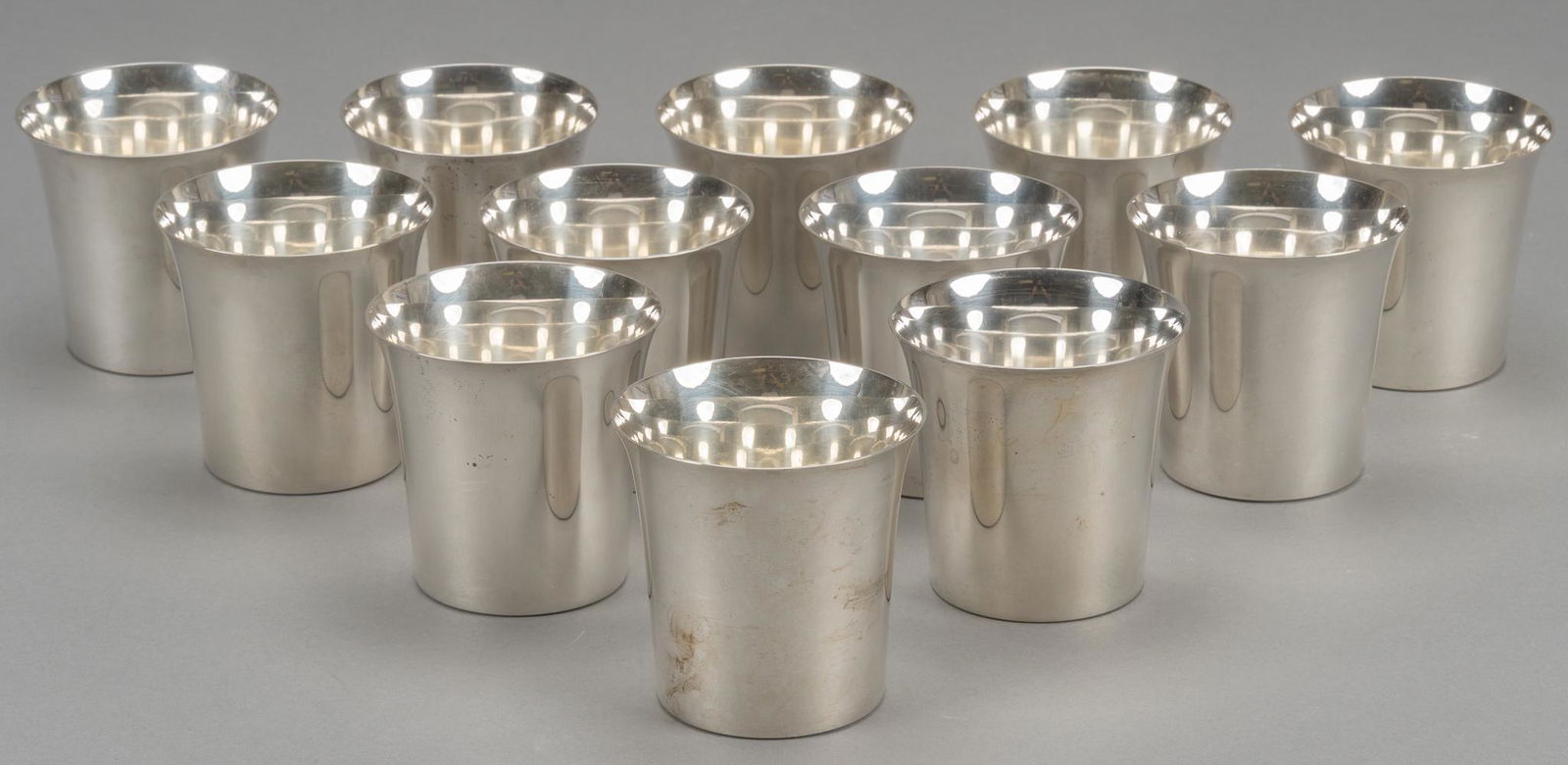 (12) Smyth Sterling SIlver Mint Julip Cups (1 of 5)