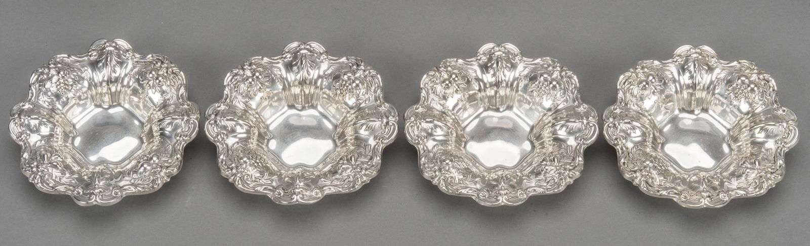 (4) Reed & Barton Francis I Sterling Silver Nut Bowls (1 of 5)