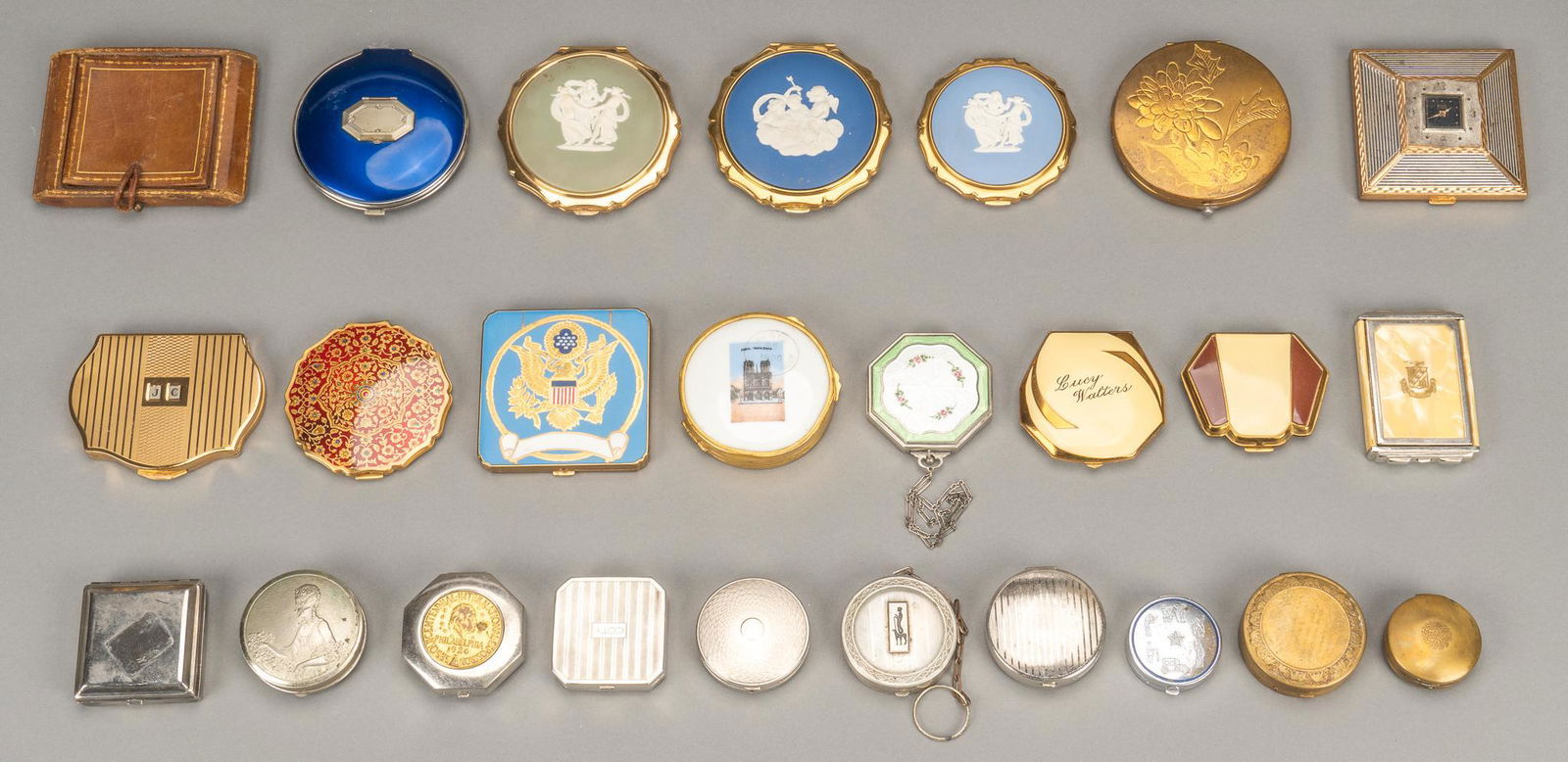 Group of Vintage Compacts (1 of 8)