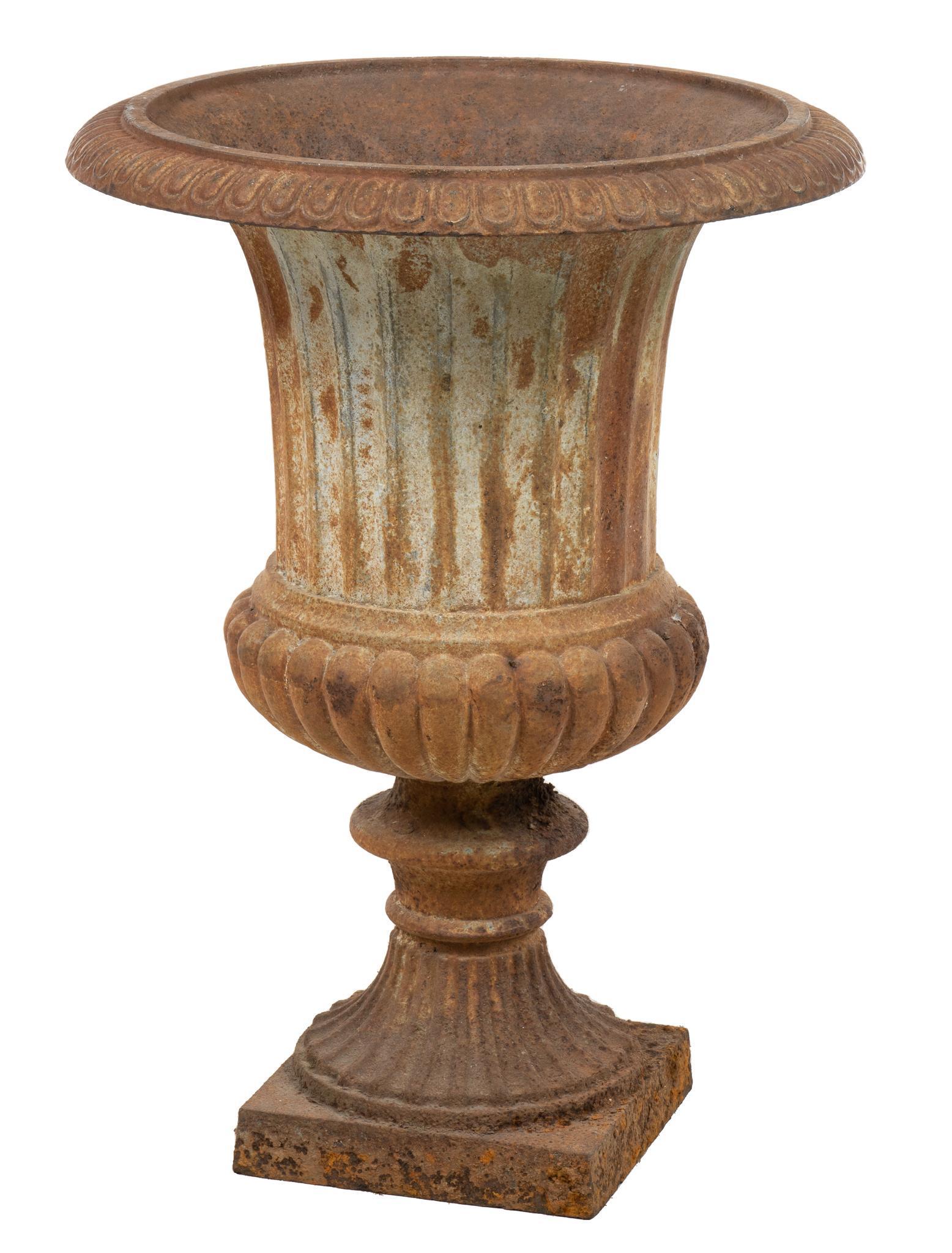 Cast Iron Garden Urn Planter (1 of 4)