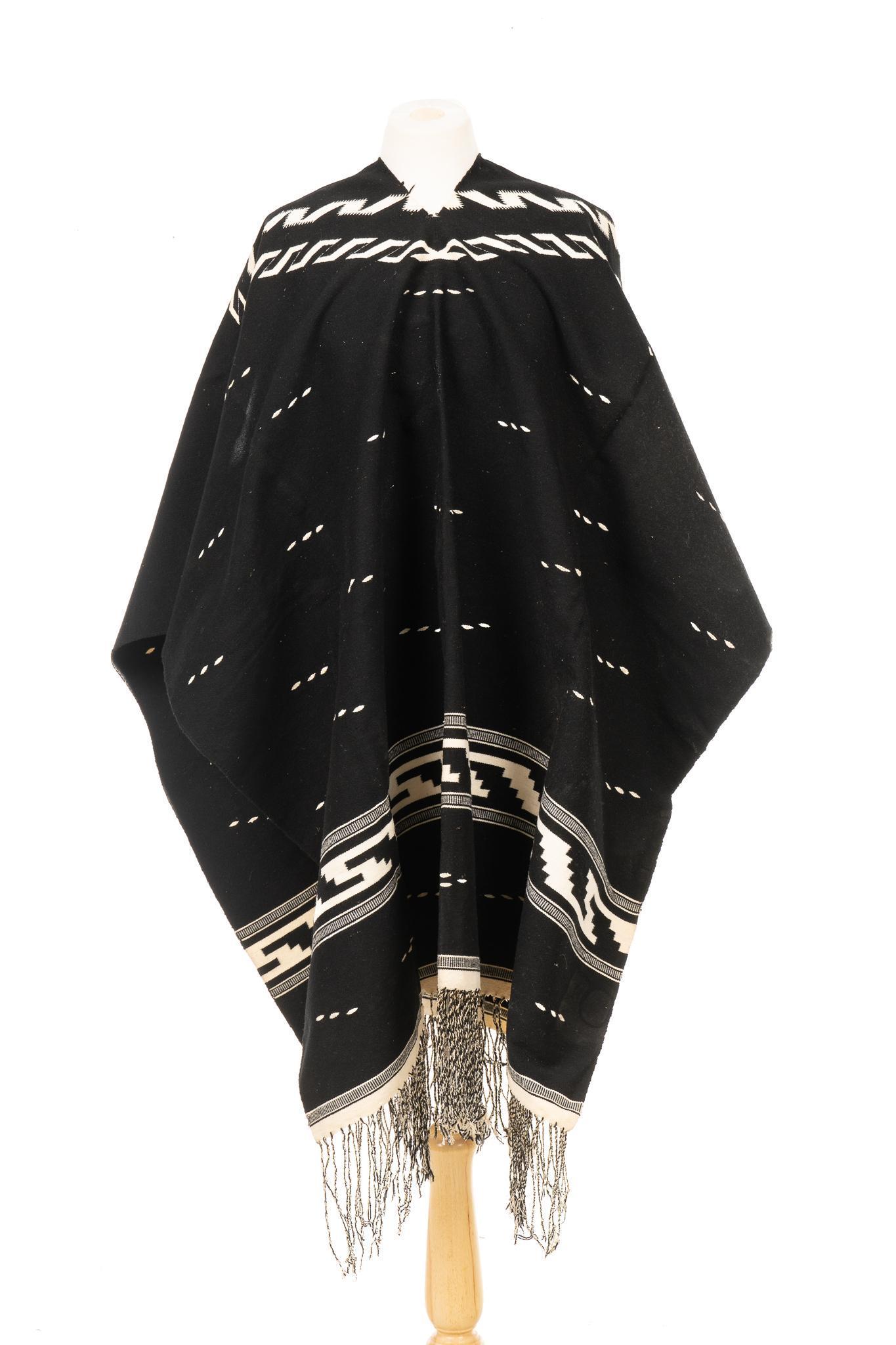 Vintage Saltillo Poncho (1 of 6)