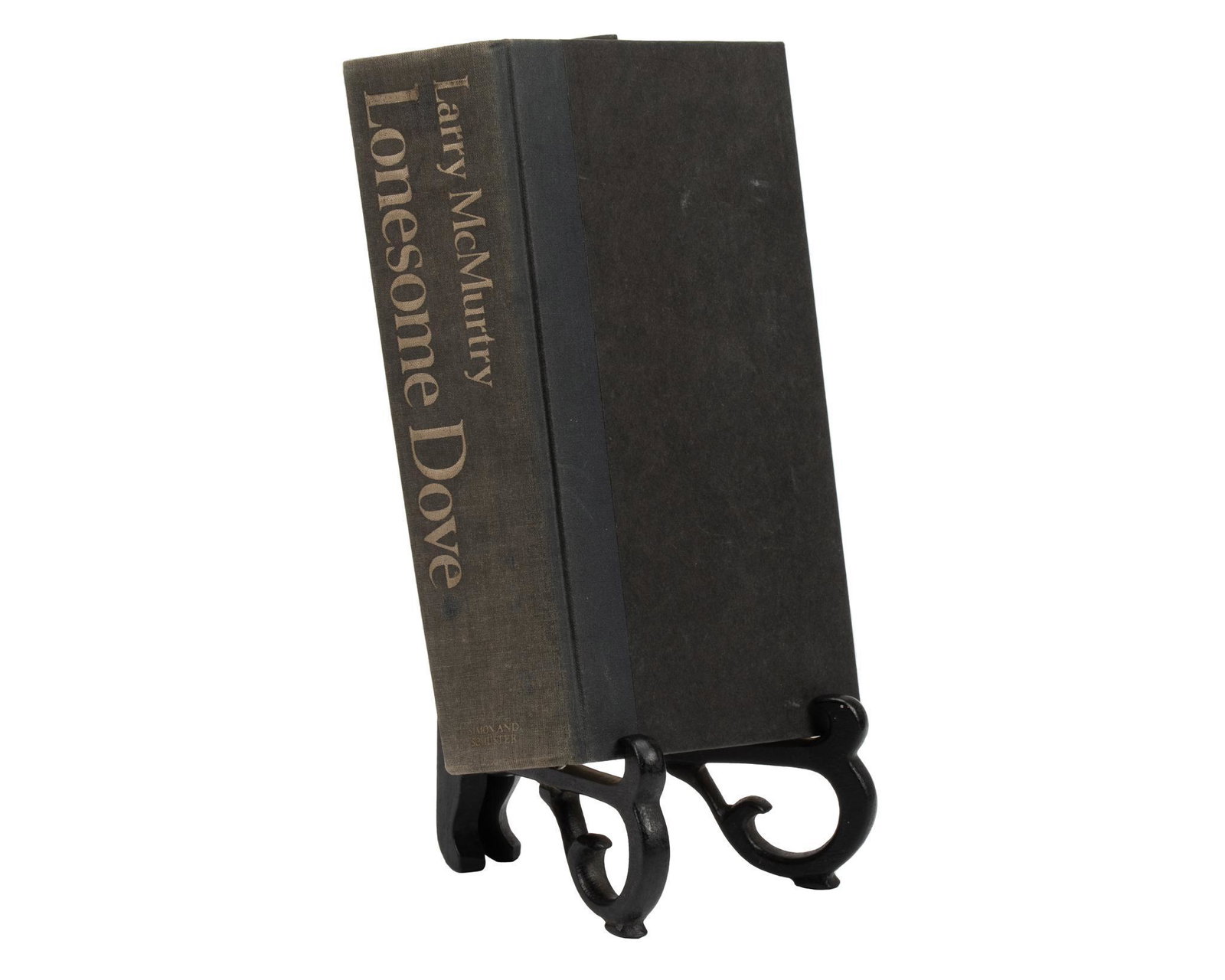 Lonesome Dove 1985, Larry McMurtry: Copy of 1985 "Lonesome Dove" by Larry McMurtry, published by Simon and Schuster (New York), 843 pages, octavo, hardcover Condition: Wear to cover, slanted spine We happily provide seamless shi