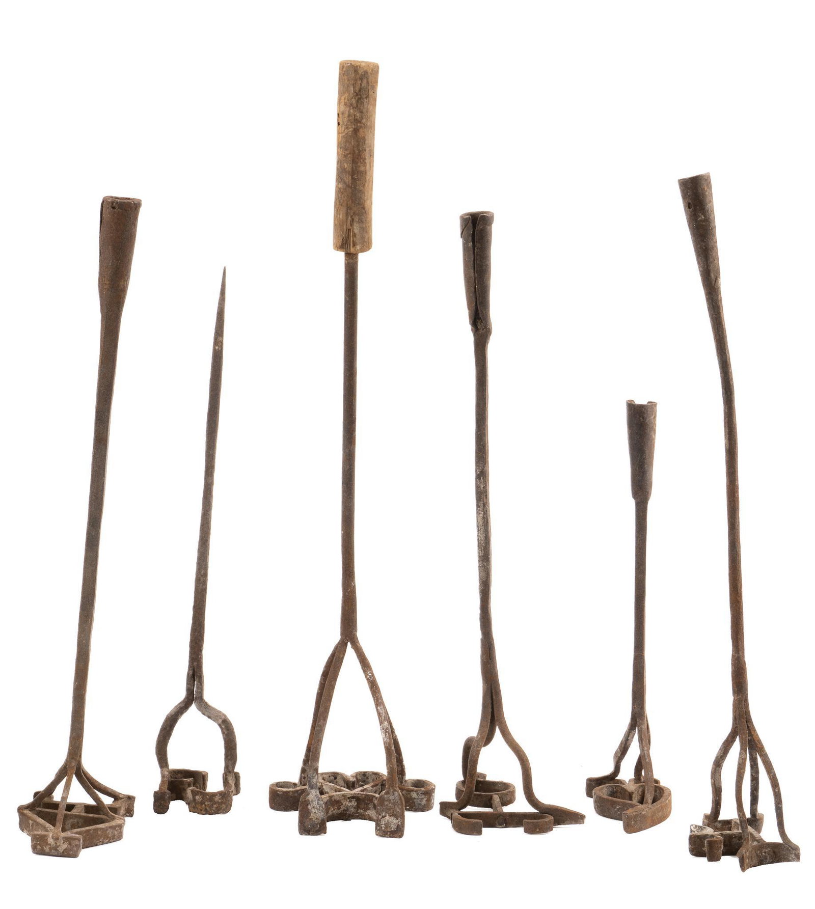 (6) Vintage Cattle Branding Irons: Group of six (6) miscellaneous cattle branding irons, each featuring a different brand length 28.5 in. x width 6.5 in. x depth 6 in. / largest Provenance: A Houston, Texas collection We happily provid