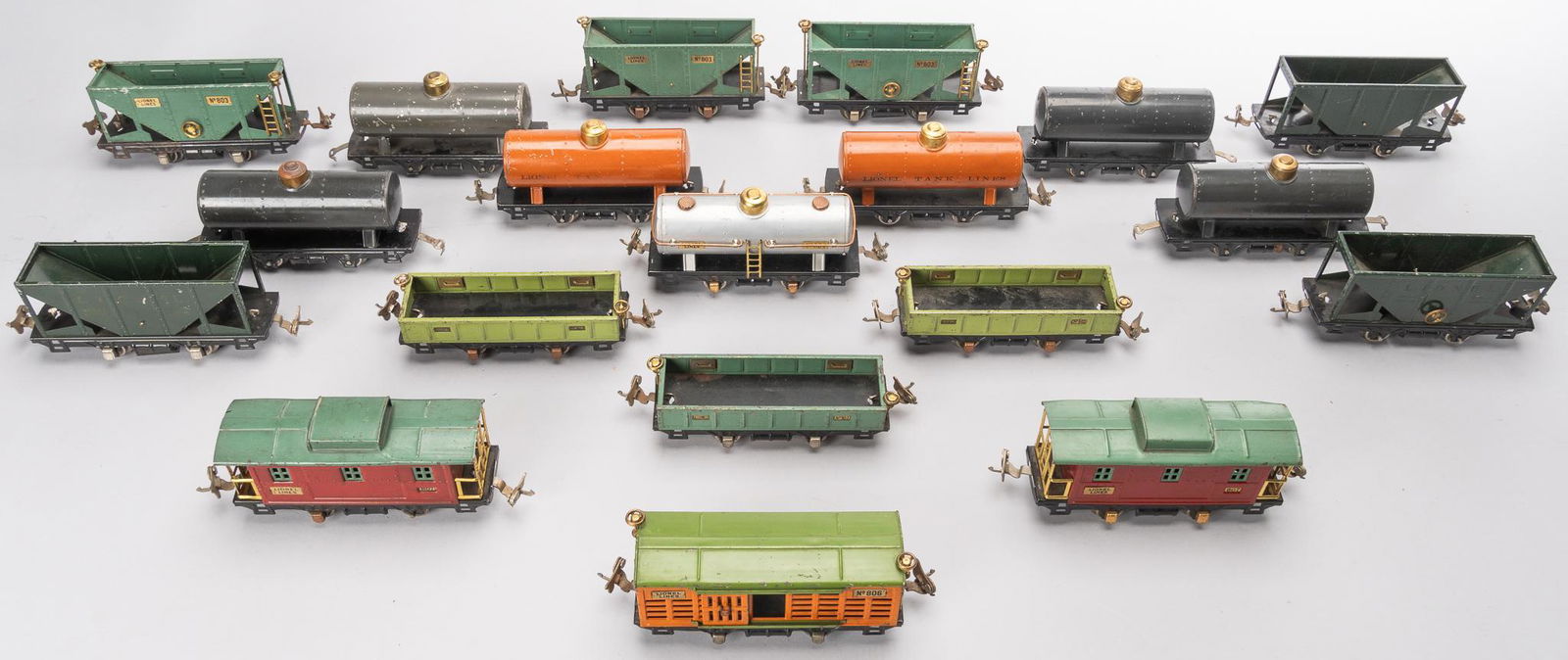 Lot of Vintage Lionel 800/900 Series Train Cars (1 of 6)