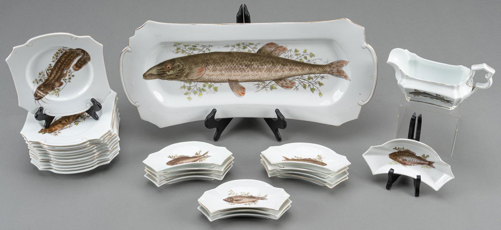 Ceramic Fish Plate Set (1 of 7)