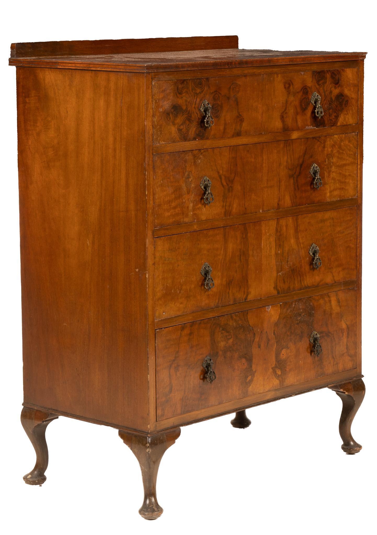 English Queen Anne Style Chest (1 of 5)