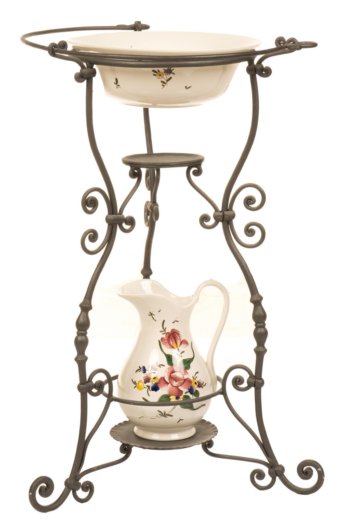 Italian Ceramic Washstand (1 of 8)