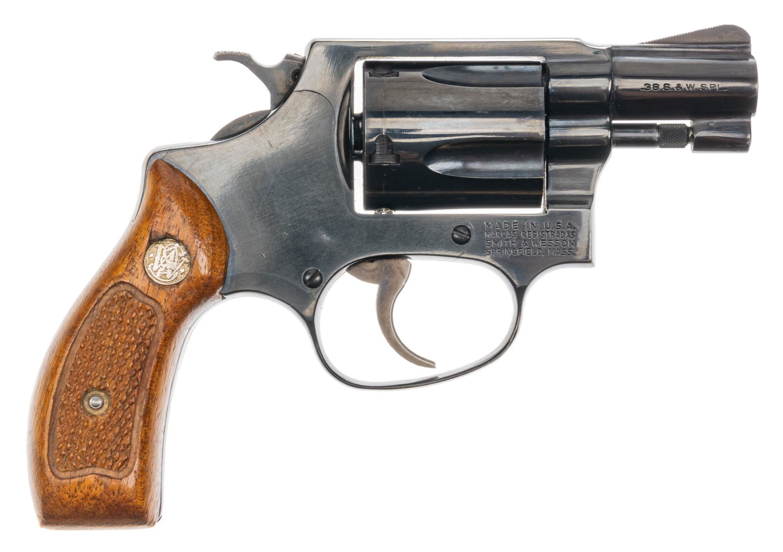 Smith & Wesson Model 36 38 Special Revolver: Serial: J887156 Manufacturer: Smith & Wesson Model: 36 Caliber: 38 Special Barrel length: 2 in OAL: 6.5 in Condition: Very Good: Walnut grips have light handling marks; frame, cylinder and barrel