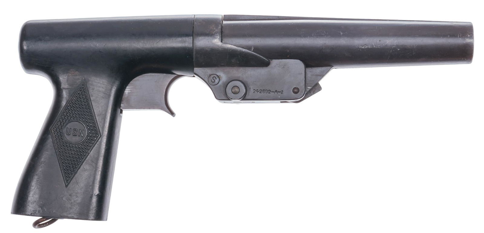 Original WWII USN Mark V Signal Pistol: Manufacturer: R.F. Sedgley Model: Mark V Caliber: 10 Gauge (flares only) Barrel length: 6 in. OAL: 11 in. Condition: Very Good; black Bakelite grip/frame has light handling marks; barrel has very go
