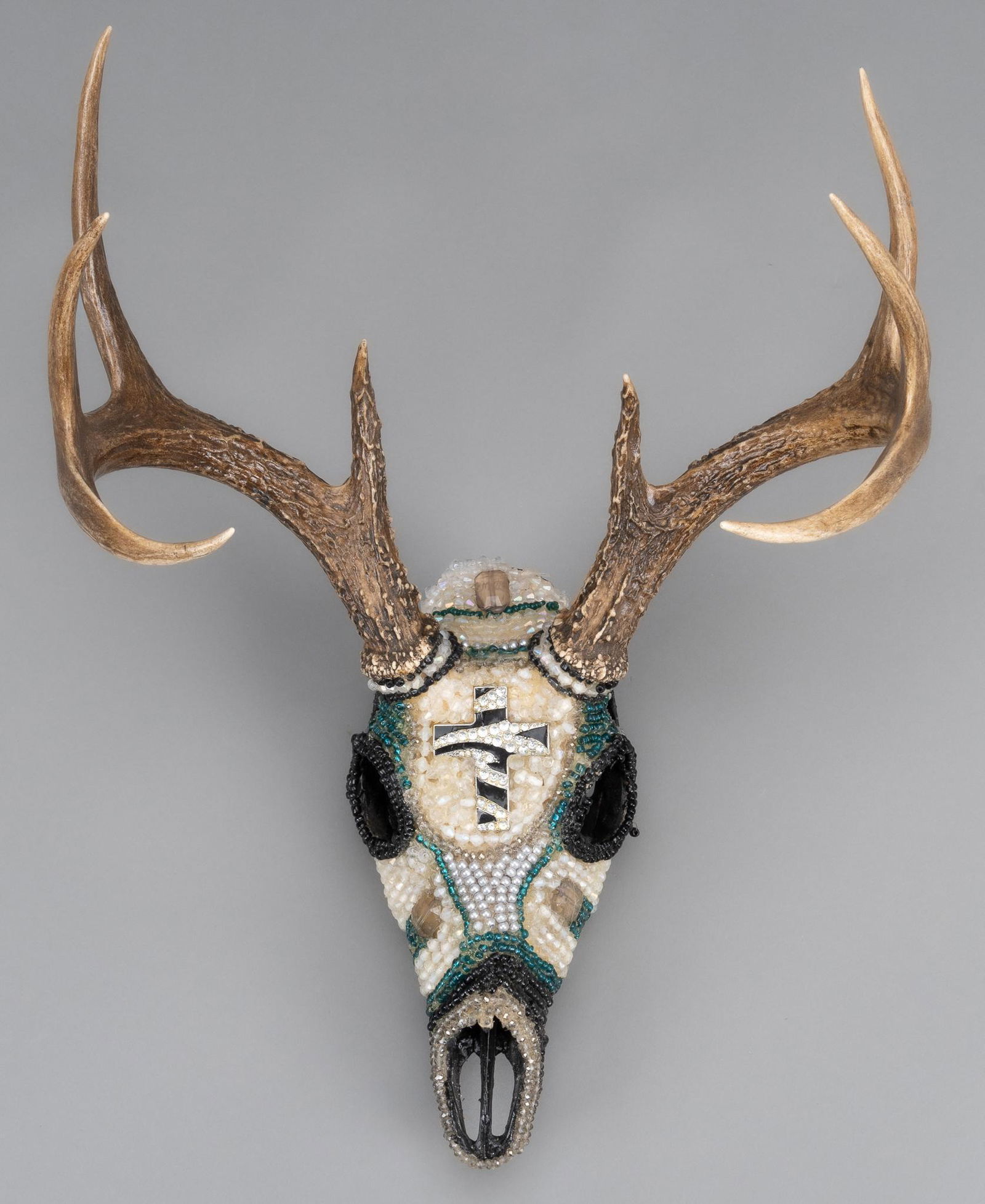 Beaded Deer Skull Taxidermy Display (1 of 4)