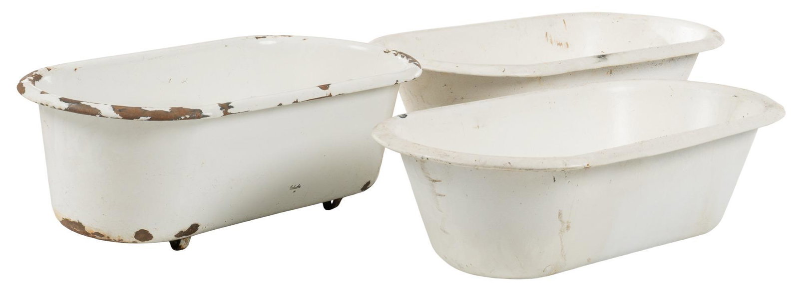 (3) Enameled Washtubs: Three washtubs, enameled height 12 in. x width 35 in. x depth 17 in. / largest We happily provide seamless shipping services on everything we sell. Please email us at shipping@vogtauction.com or c