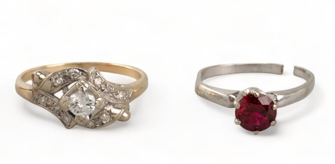 Women's Gold Rings (1 of 5)