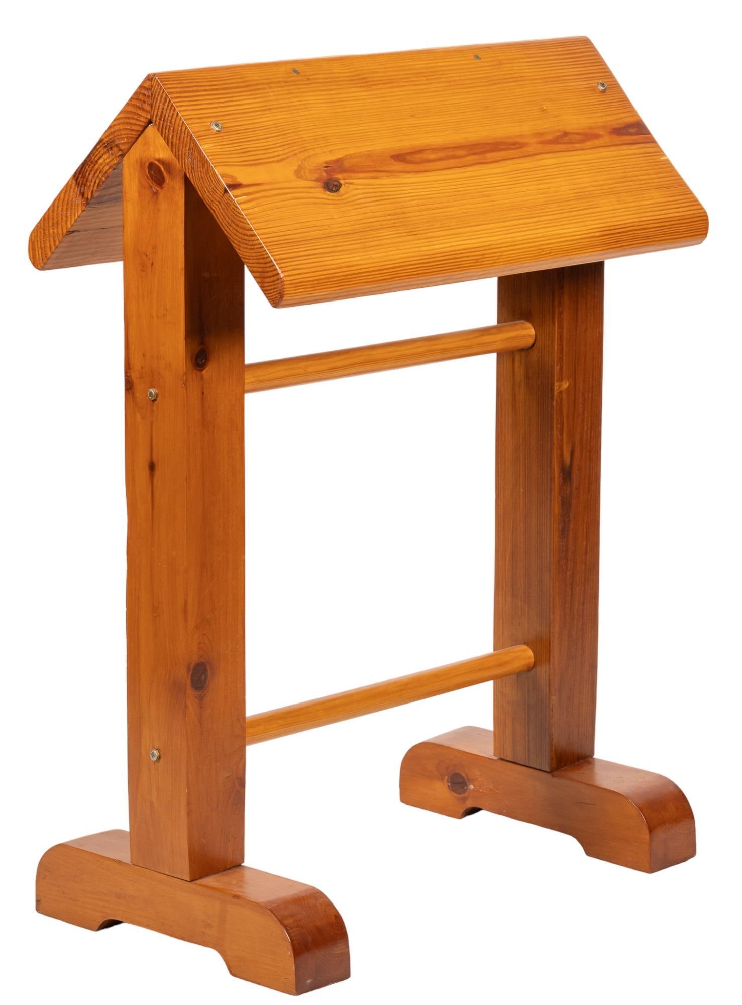 Wooden Saddle Stand (1 of 8)