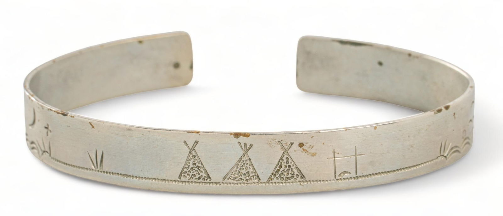 Hand Engraved Sac and Fox Tribe Native American Sterling Silver Cuff (1 of 5)