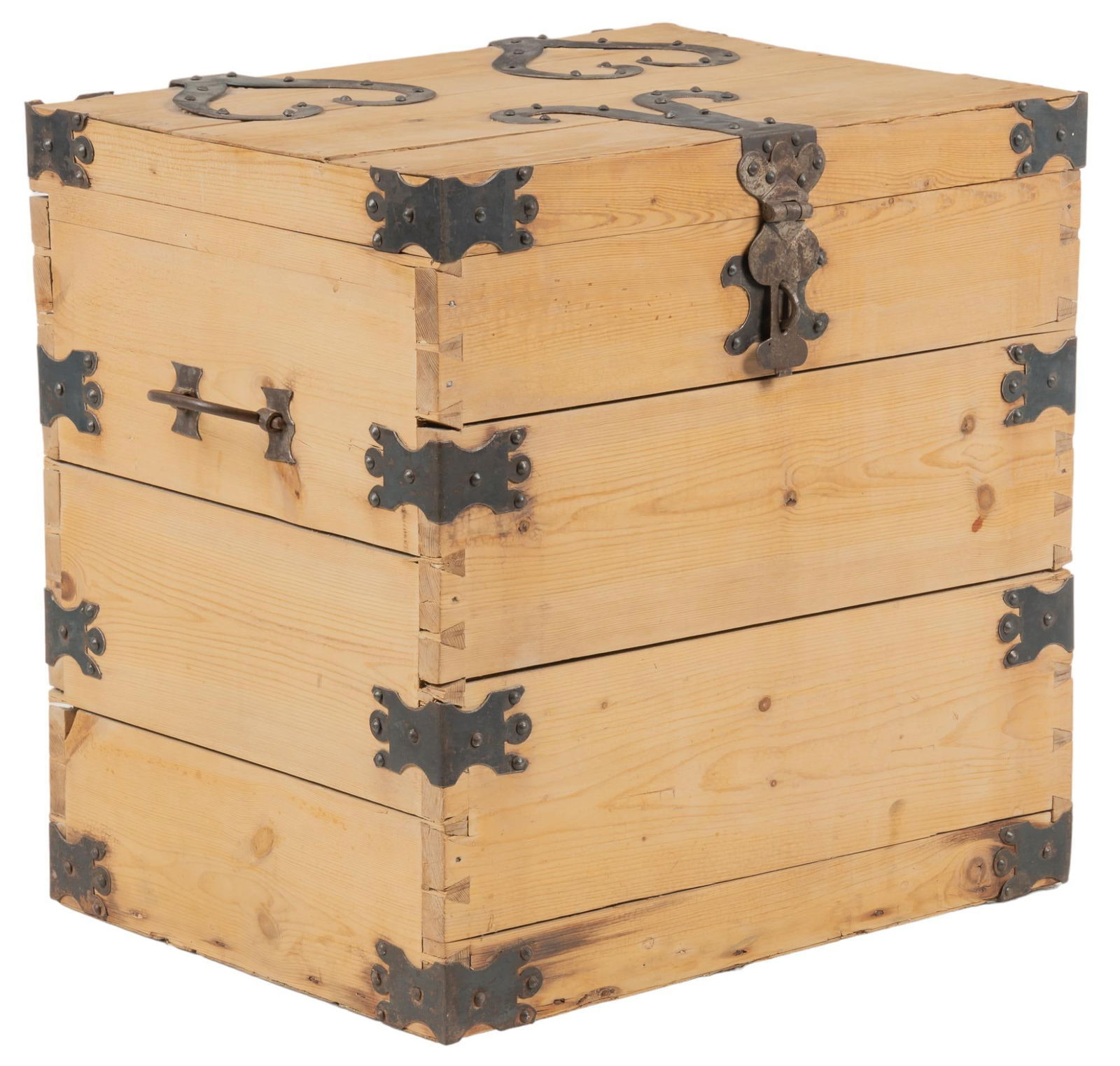 Wooden Trunk (1 of 8)