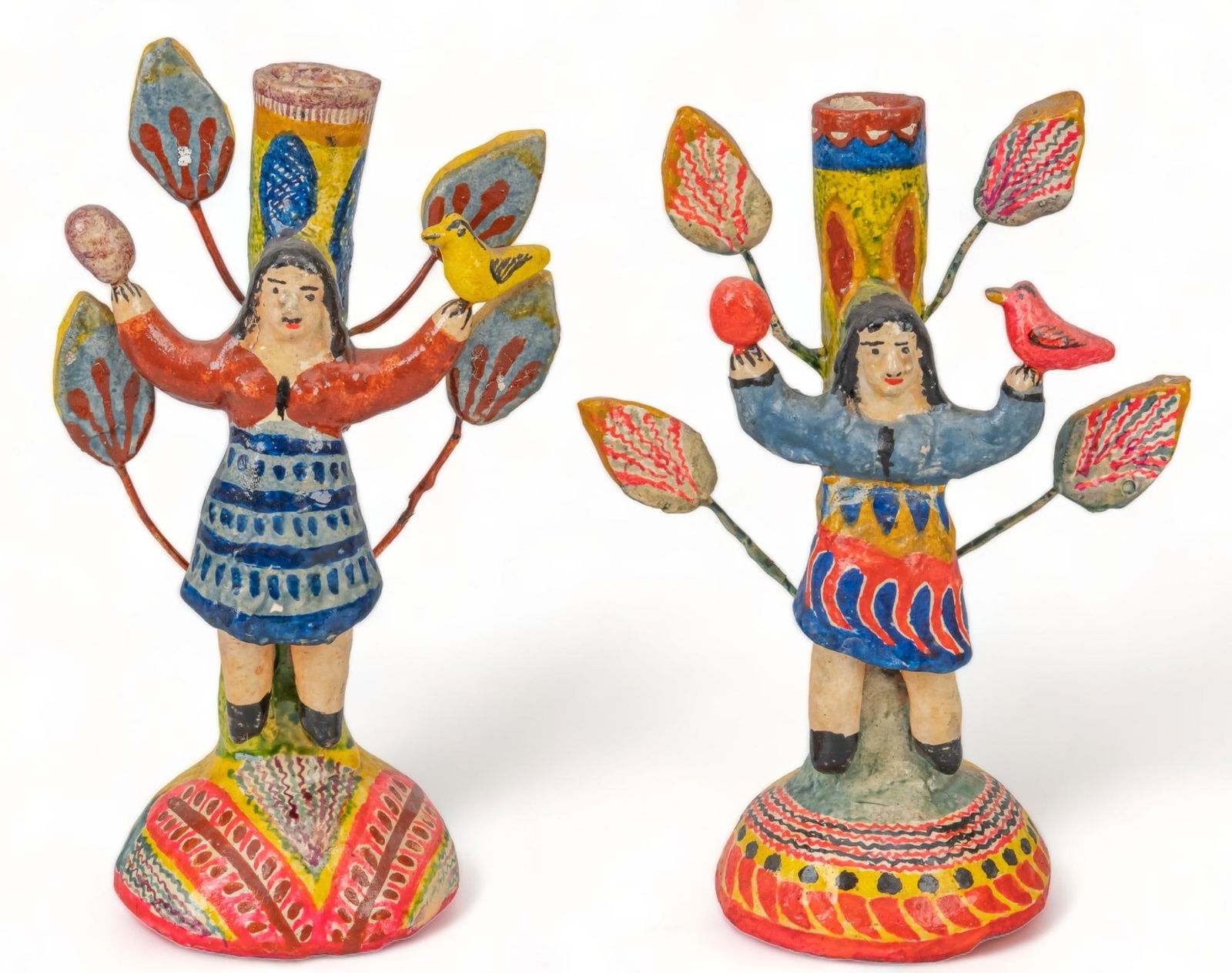 Familia Castillo, Pair of Vintage Candlesticks (1 of 5)