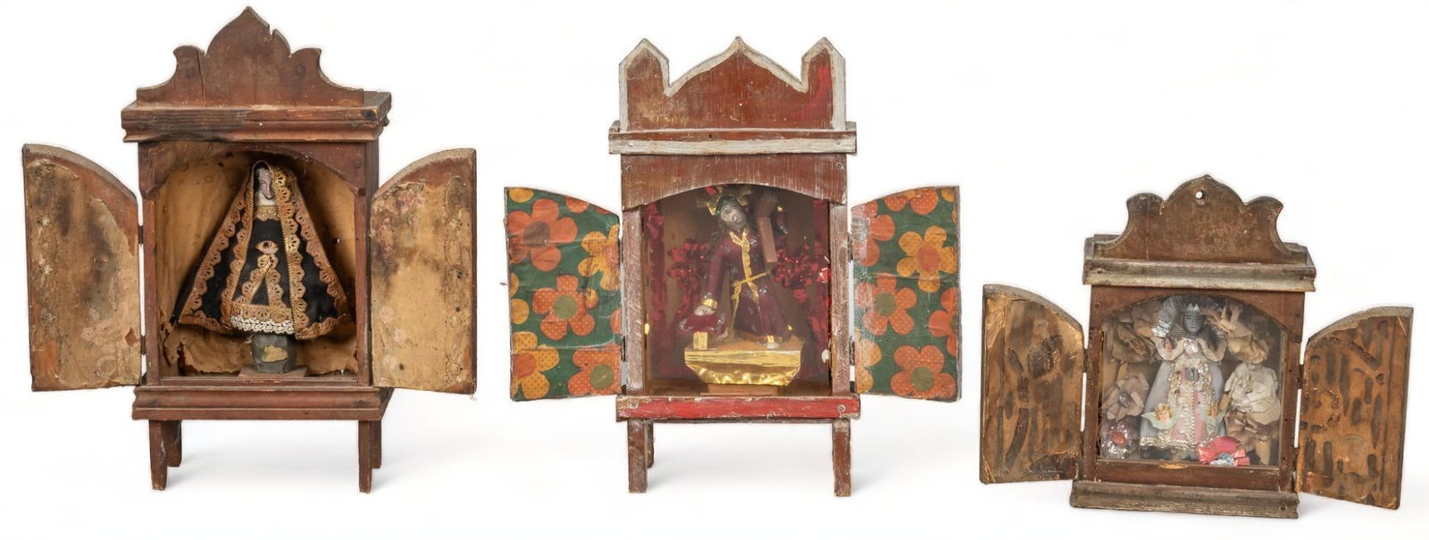 (3)  santos in carved nichos (1 of 8)