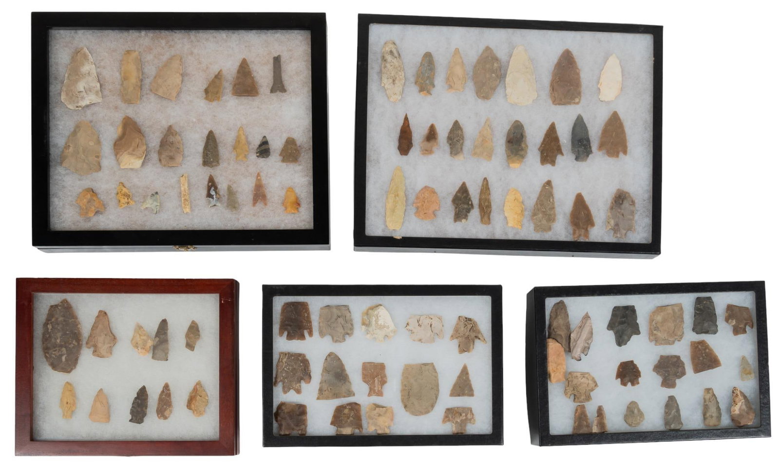 Collection of Projectile Points: Collection of knapped projectile points, to include approximately 85 arrowhead examples found in rural Texas, all housed in display cases height 1 in. x width 15 in. x depth 12 in. / display case Prov