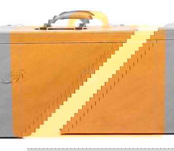 Rare Vintage Gucci Trunk Case: Rare Vintage Gucci trunk case of tan calfskin leather with handles, with golden brass hardware; marked 019.01.0152 18.5 in. x 12.5 in. x 8 in. Condition: AB; very good condition, regular wear signs