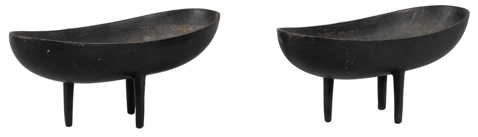 Pair of Japanese Mid-Century Iron Planters (1 of 5)