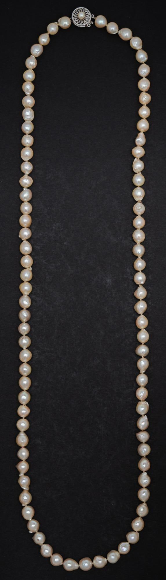 Fresh Water Pearl Necklace 30.5": Fresh water pearl necklace 30.5", 14K white gold clasp, marked length 30.5 in. total weight: 54.2 grams Tag Heuer professional Aquaracer 27 mm. diamond bezel watch, 2000 quartz, WN131J, SB5428, fo