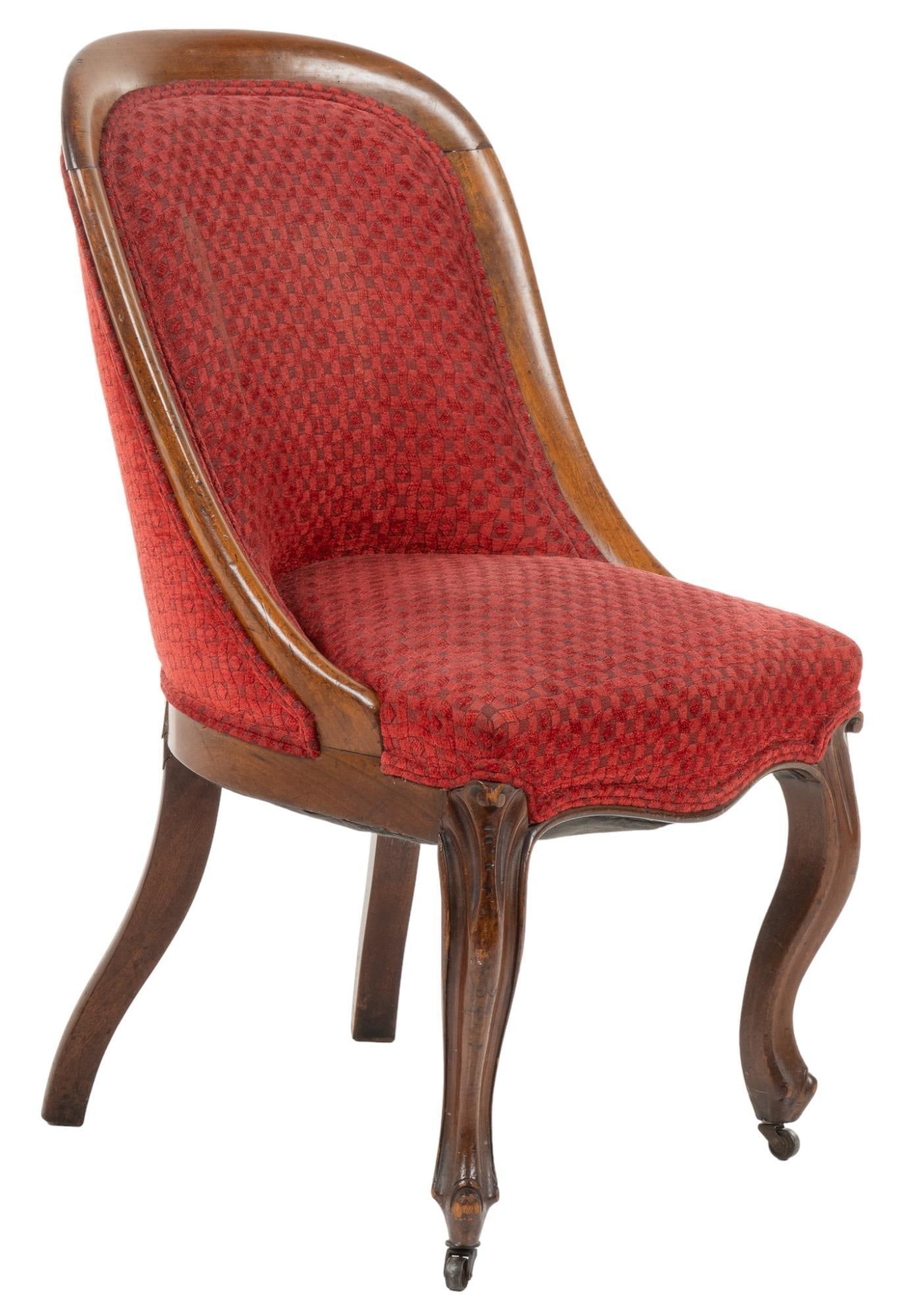Victorian Style Gondola Chair (1 of 6)