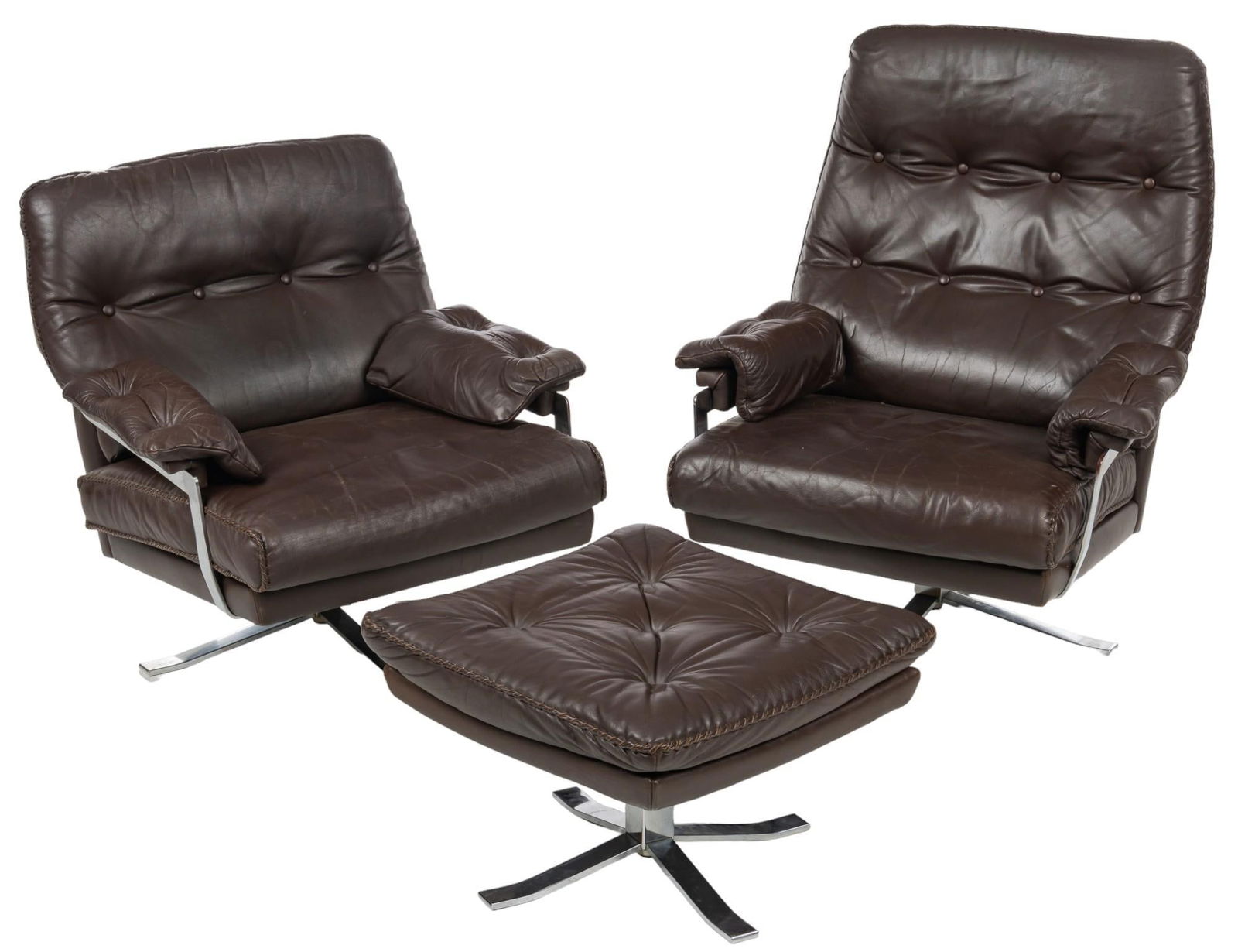 Danish Mid-Century Swivel Leather Armchair: Arne Norell (Denmark) mid-century swiveling armchair featuring brown leather upholstery, with tufted detailing on back and armrests, with thick stitch bordering, supported on metal swivel legs, includ