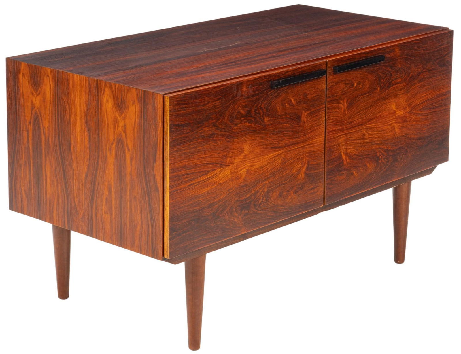 Faarup Mobelfabik (DNK) Mid-Century Credenza: Ib Kofod Larsen for Faarup Mobelfabrik (Denmark) mid-century credenza with pair of cabinet doors with metal handle pulls that open to shelved interior storage, supported on pin legs, marked with label